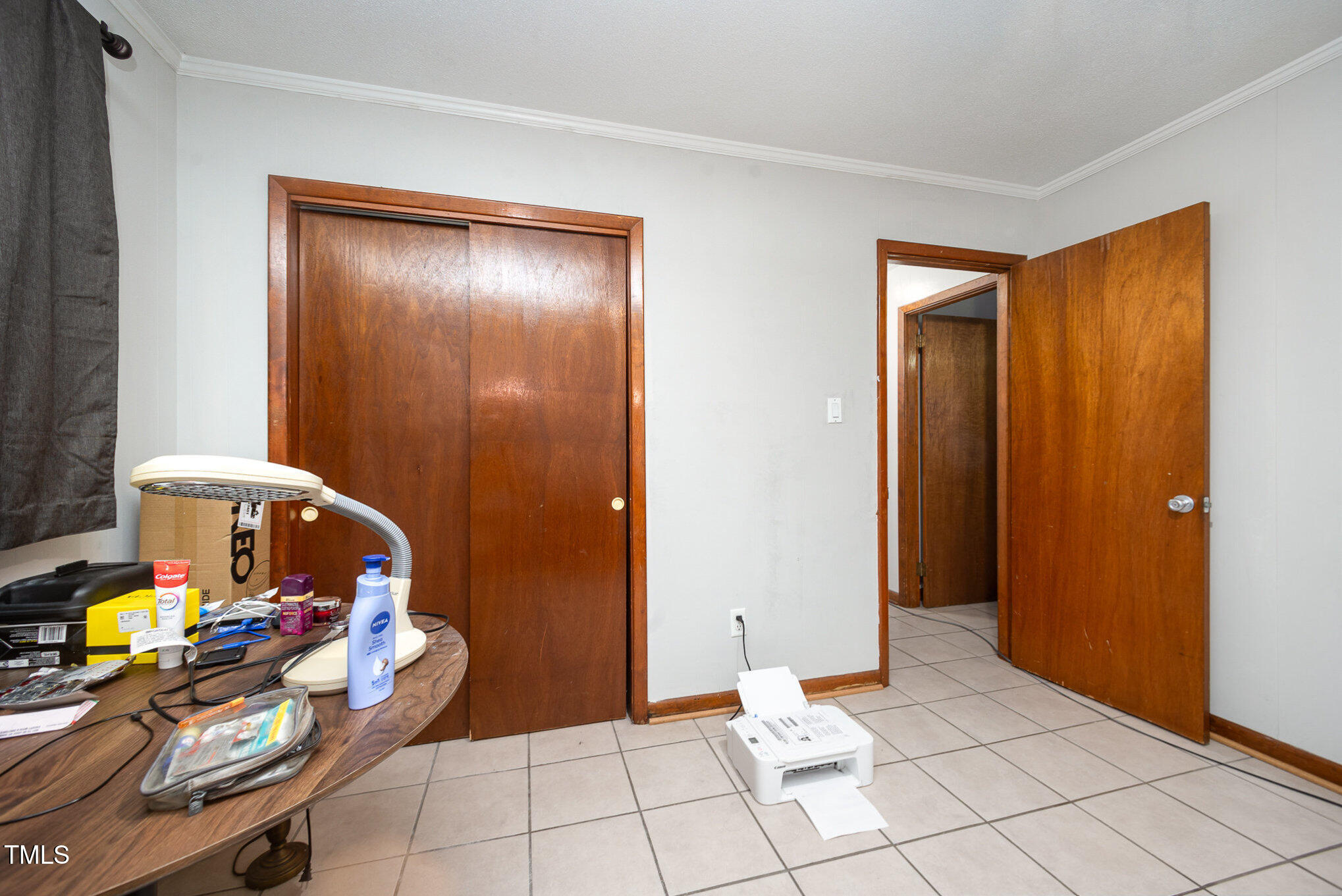 5 Howell Street Property Photo 22