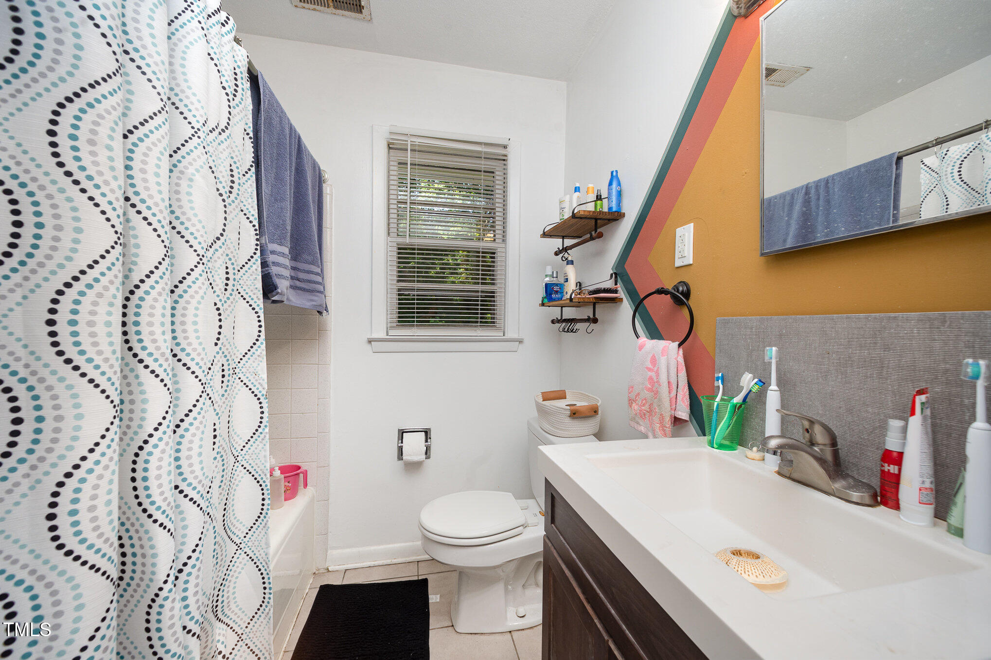 5 Howell Street Property Photo 31