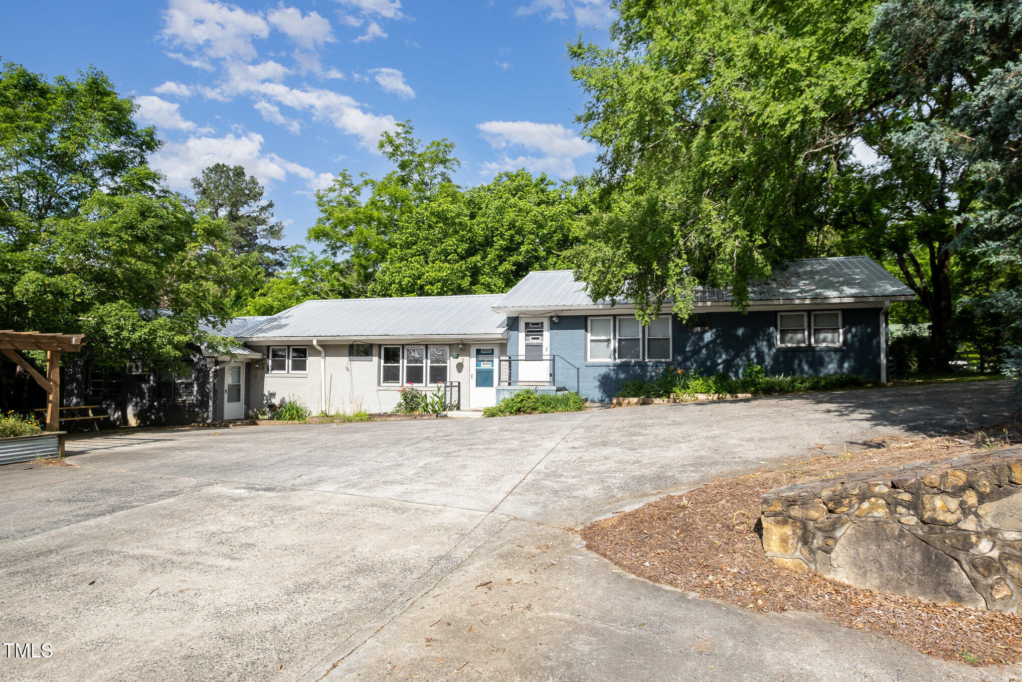 5 Howell Street Property Photo 58