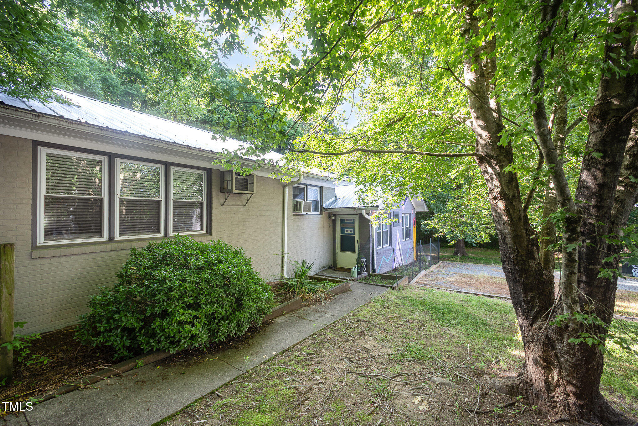5 Howell Street Property Photo 61