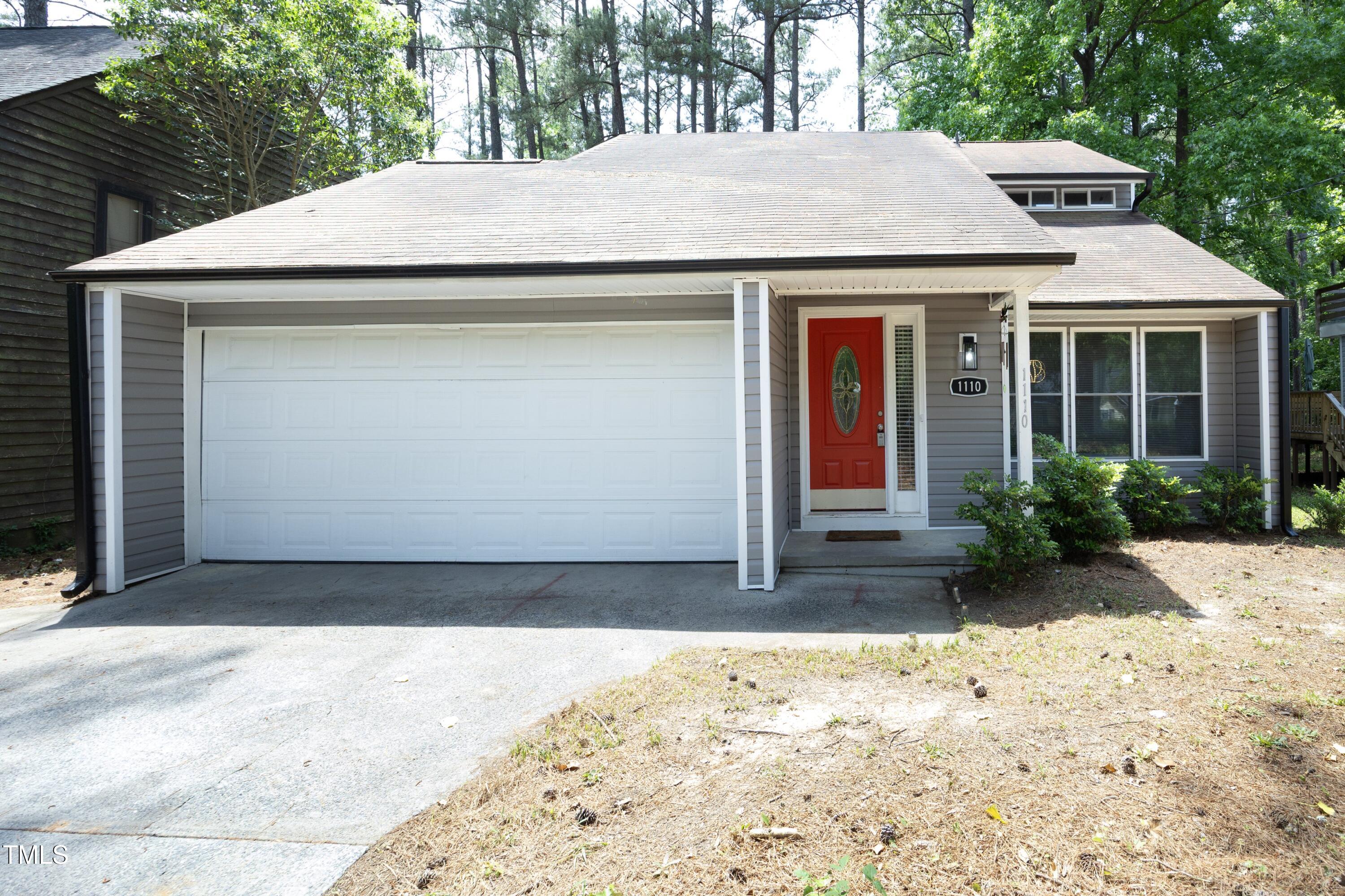 1110 Elmira Avenue Property Photo 1
