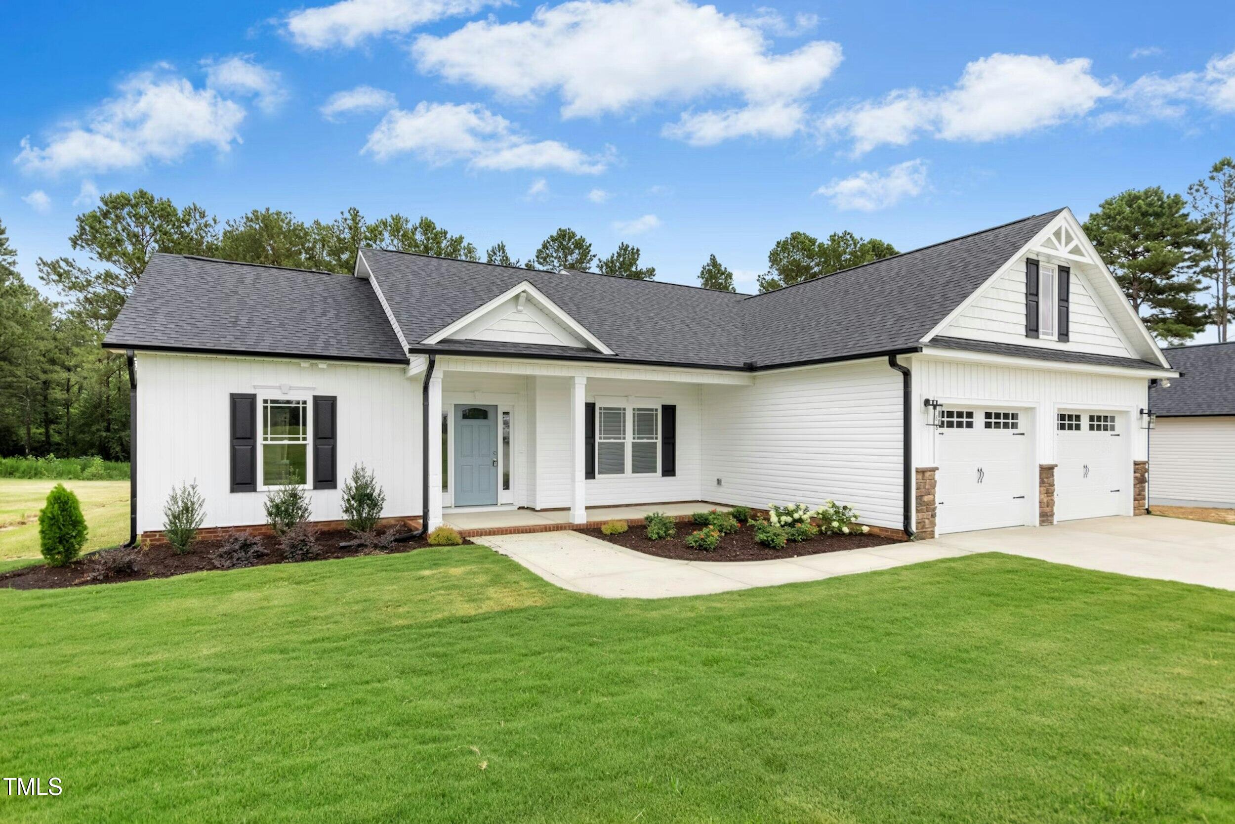 788 Shade Tree Road Property Photo 1