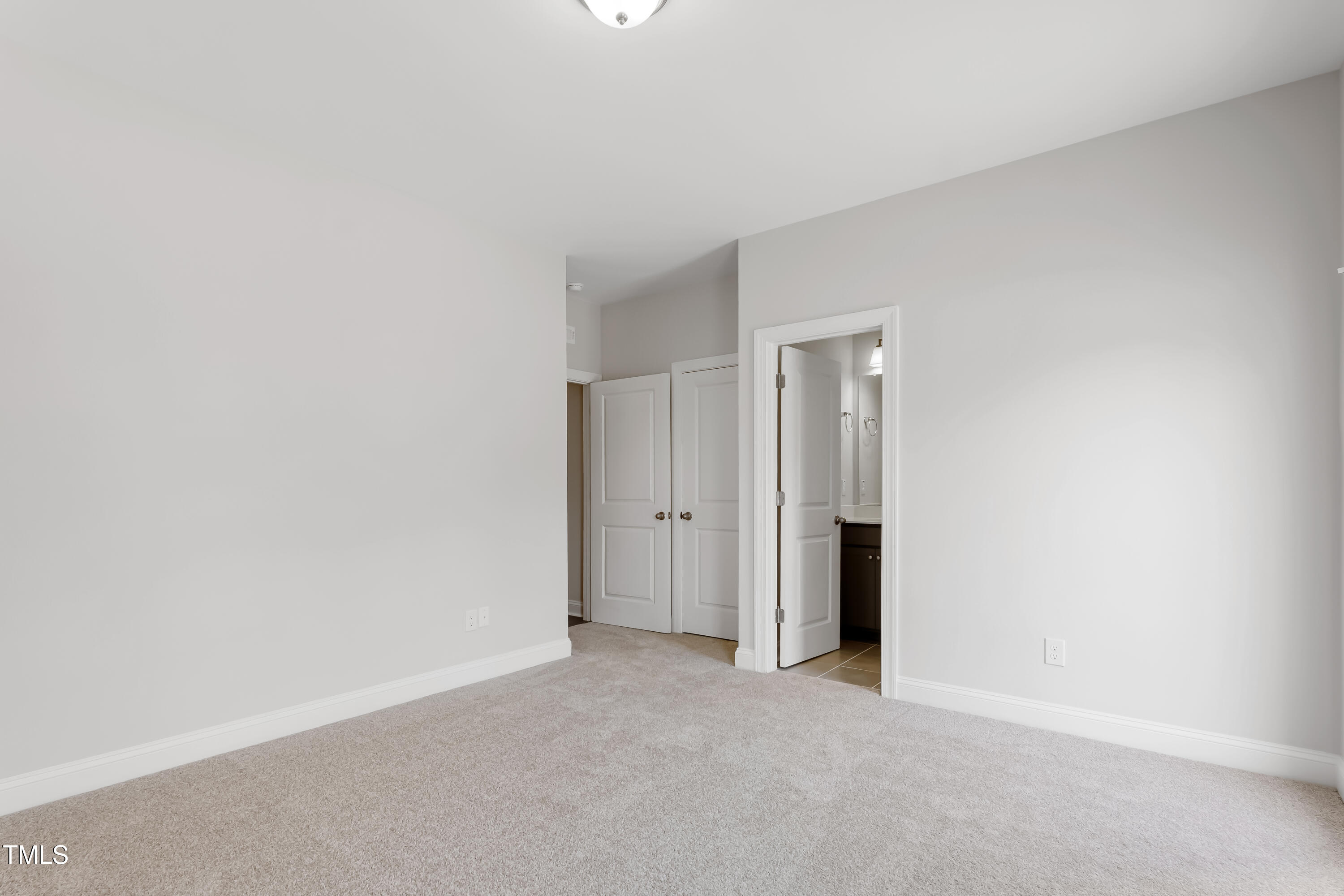 1916 Fishamble # 21 Property Photo 7