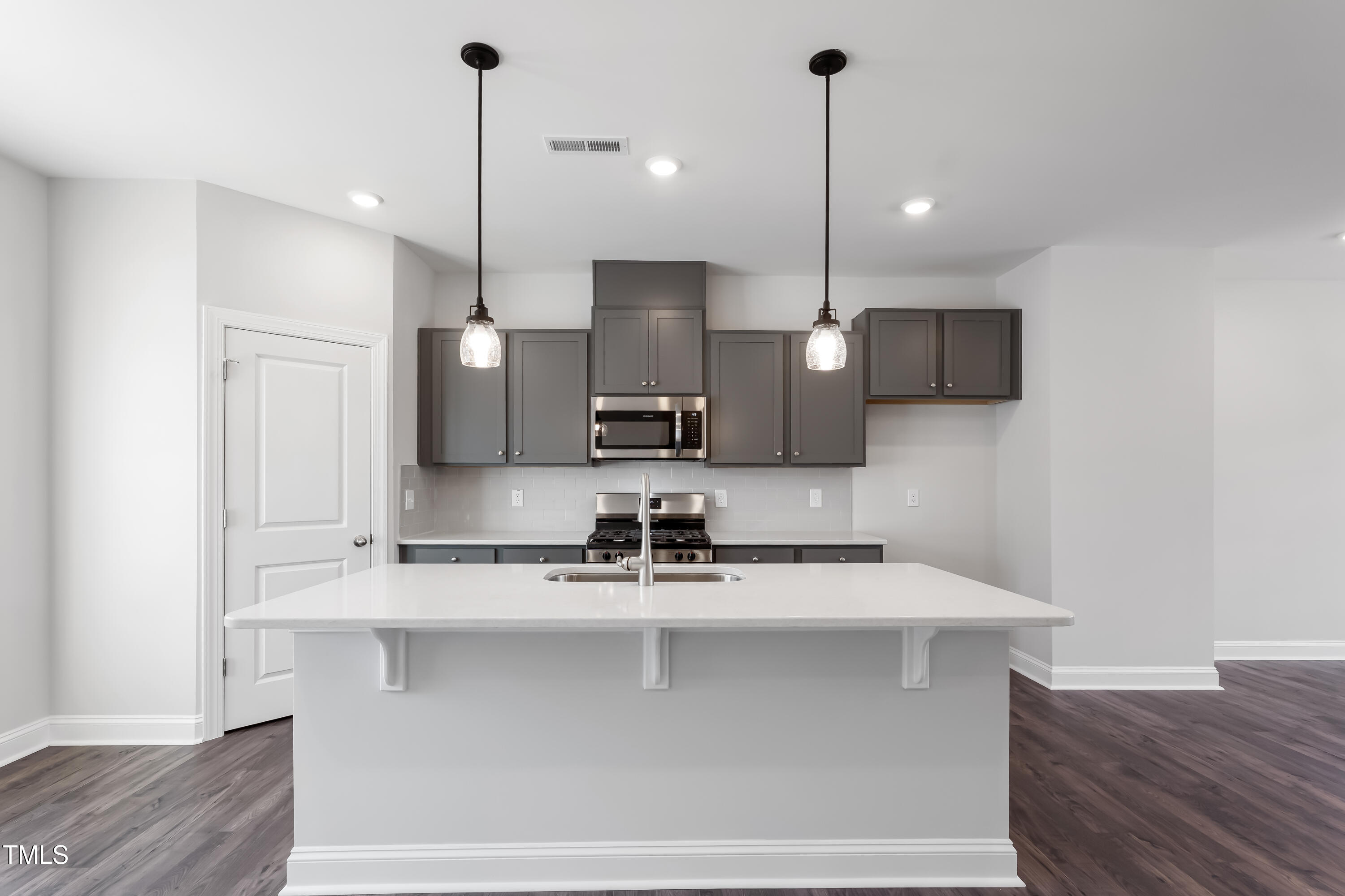 1916 Fishamble # 21 Property Photo 8