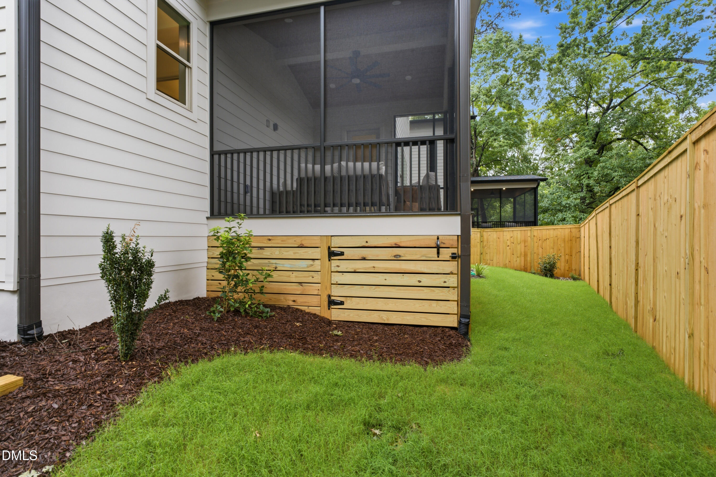 1813 Bennett Street Property Photo 41