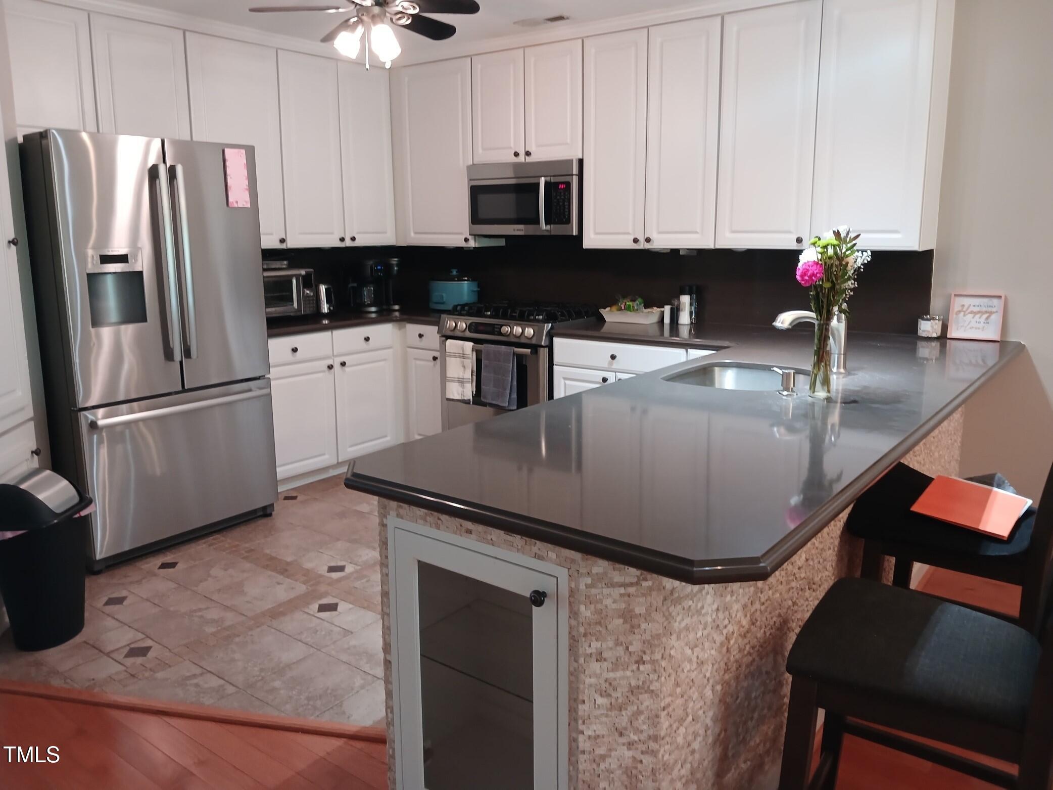 631 Springfork Drive Property Photo 14