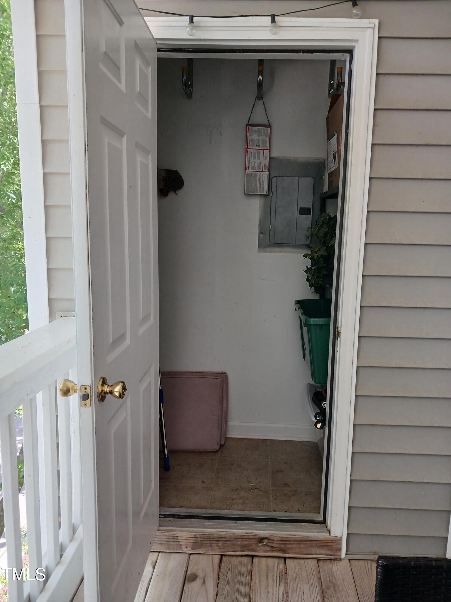 631 Springfork Drive Property Photo 28