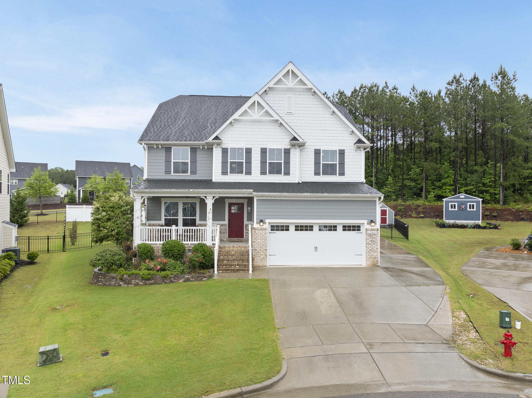 2909 Landon Pines Court Property Photo 1