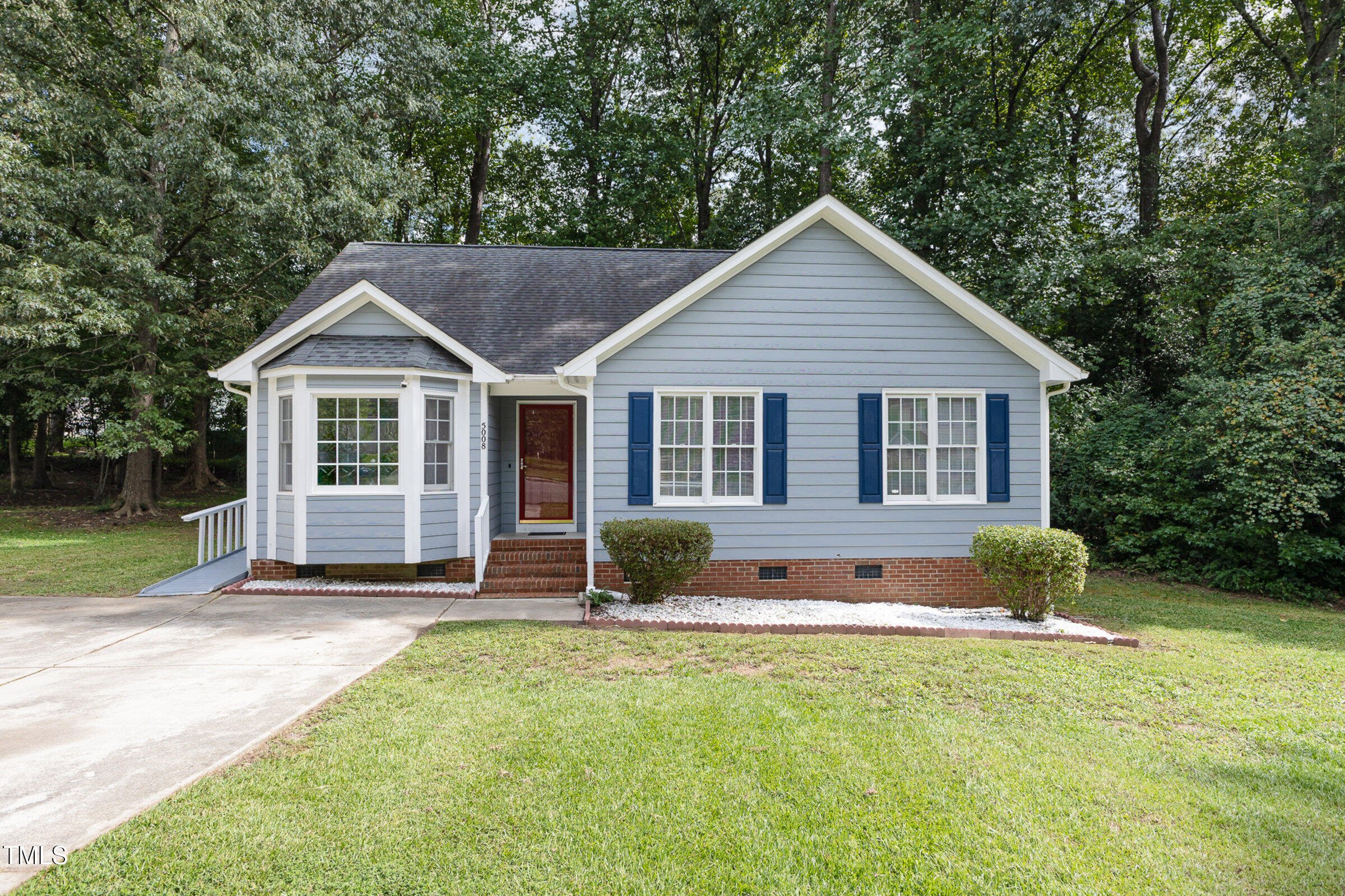 5008 Dantonville Court Property Photo 1
