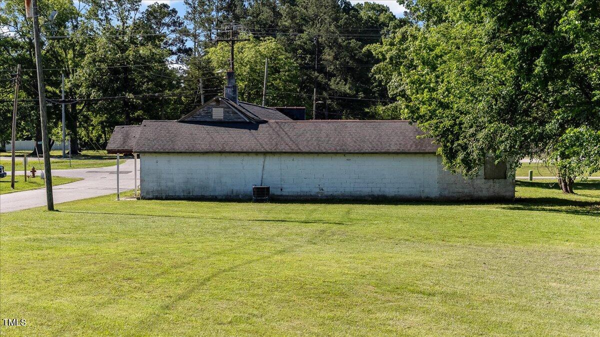 300 W North Main Street Property Photo 3