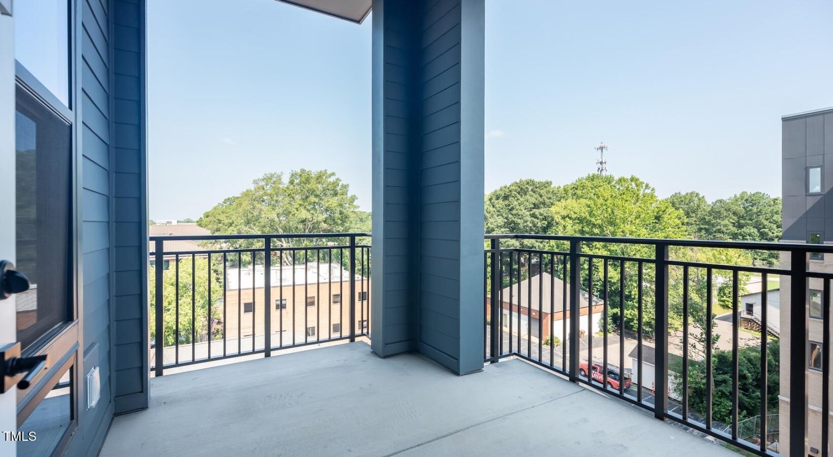 255 E Chatham Street # C1 Property Photo 32