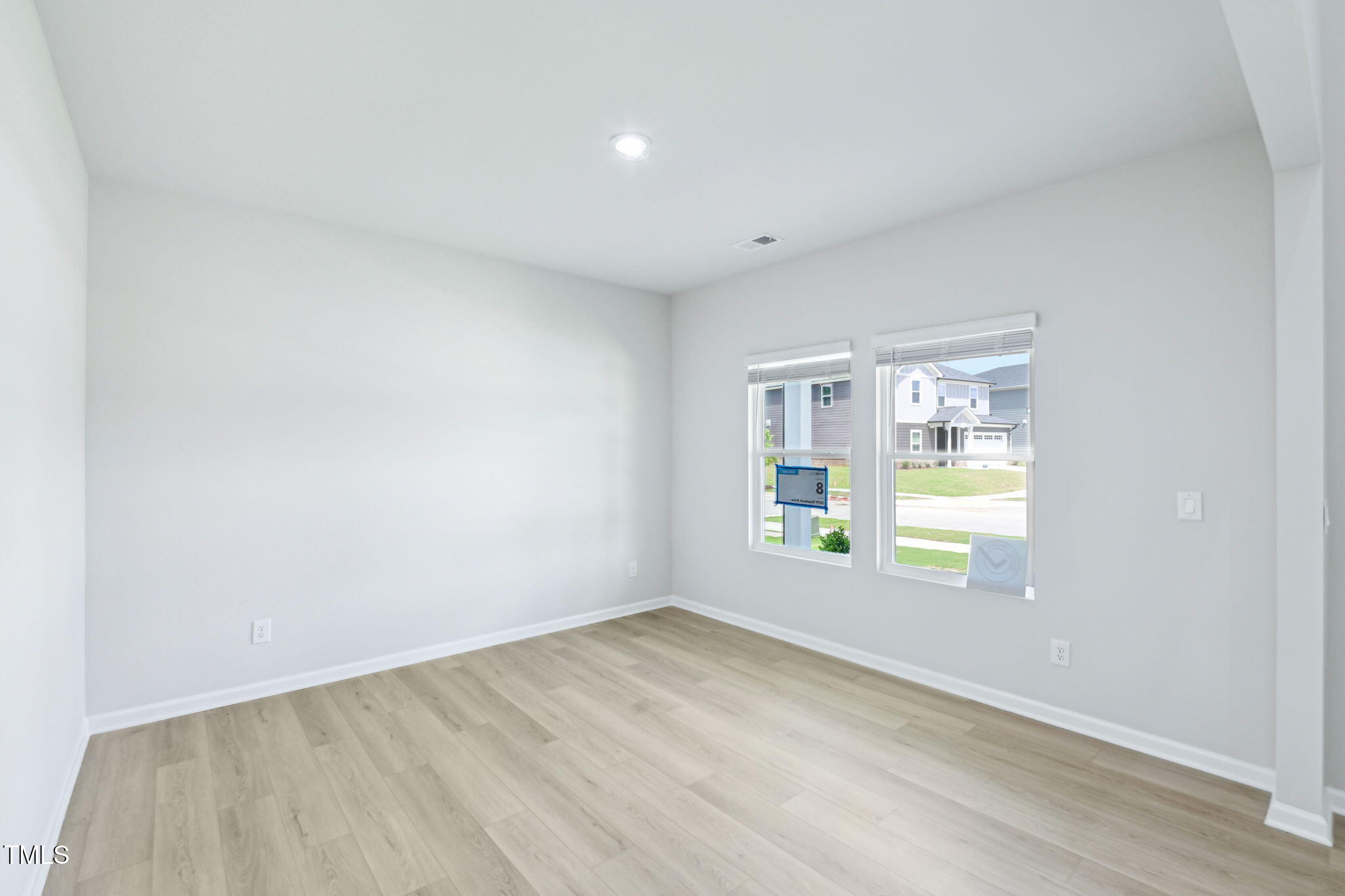 3861 Rosebush Drive Property Photo 5