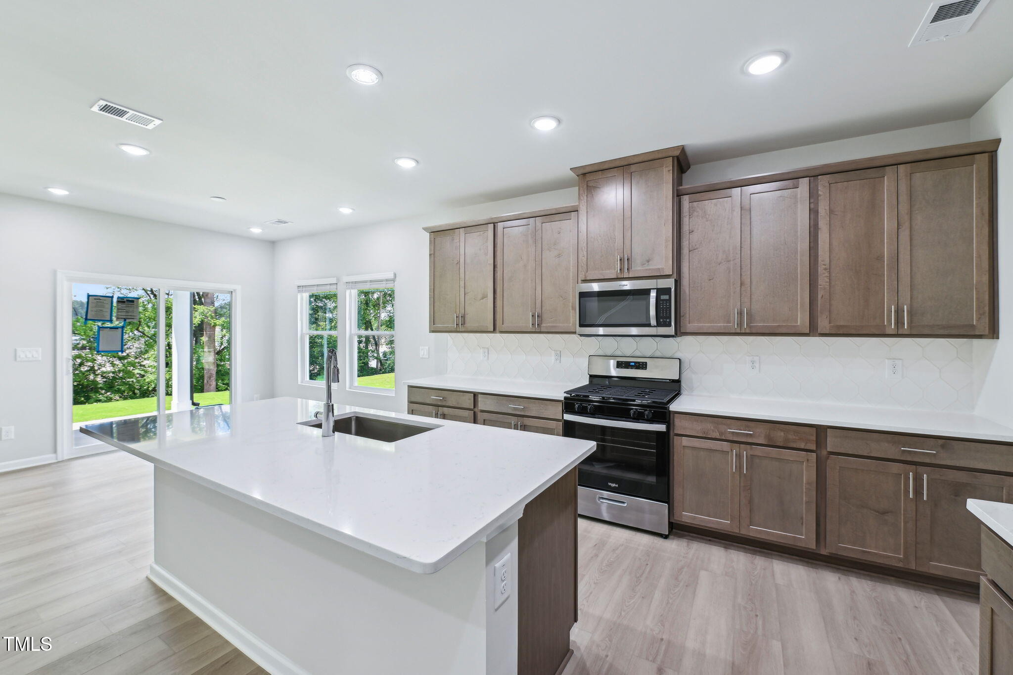 3861 Rosebush Drive Property Photo 8