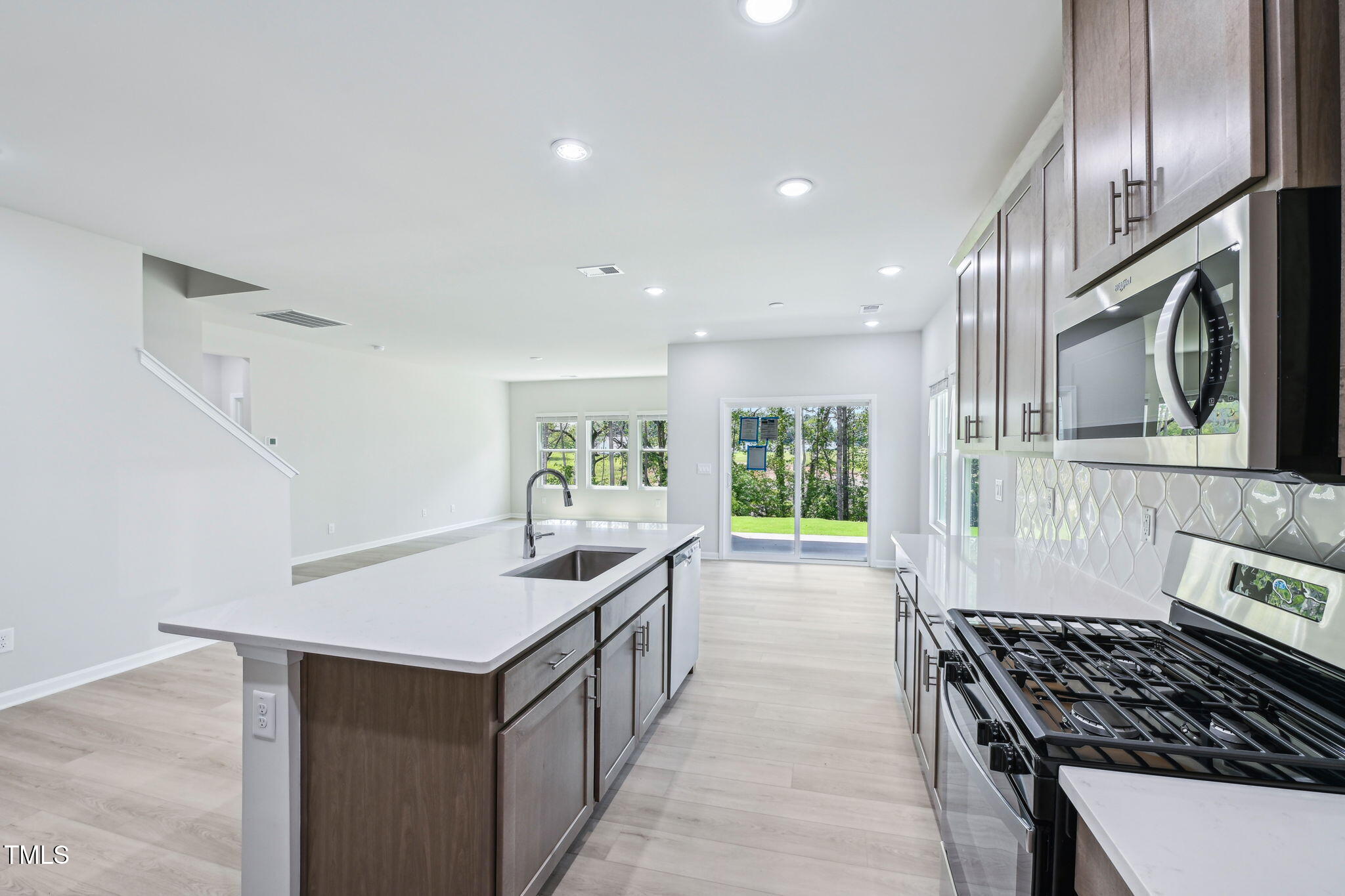 3861 Rosebush Drive Property Photo 9