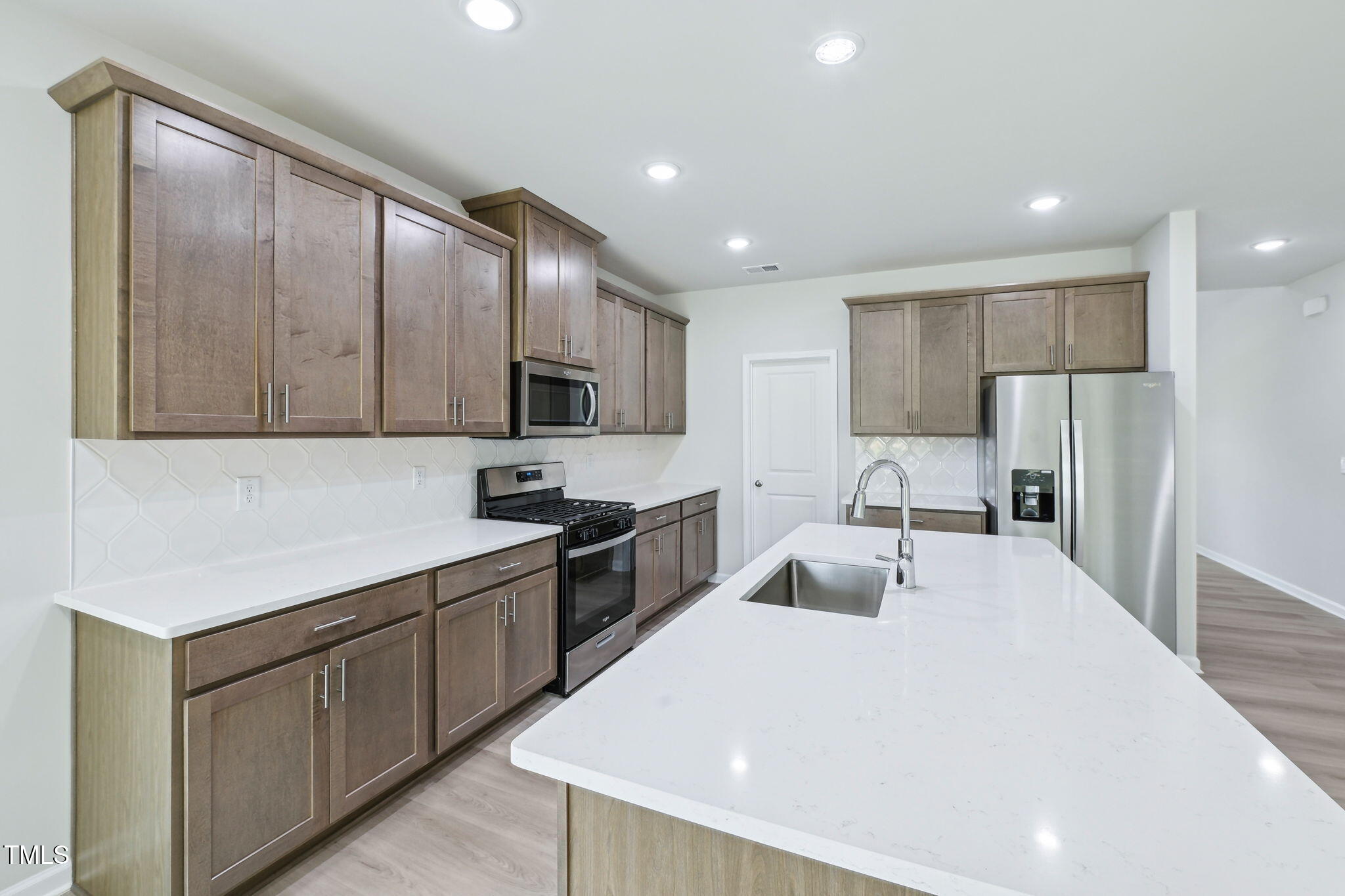 3861 Rosebush Drive Property Photo 10