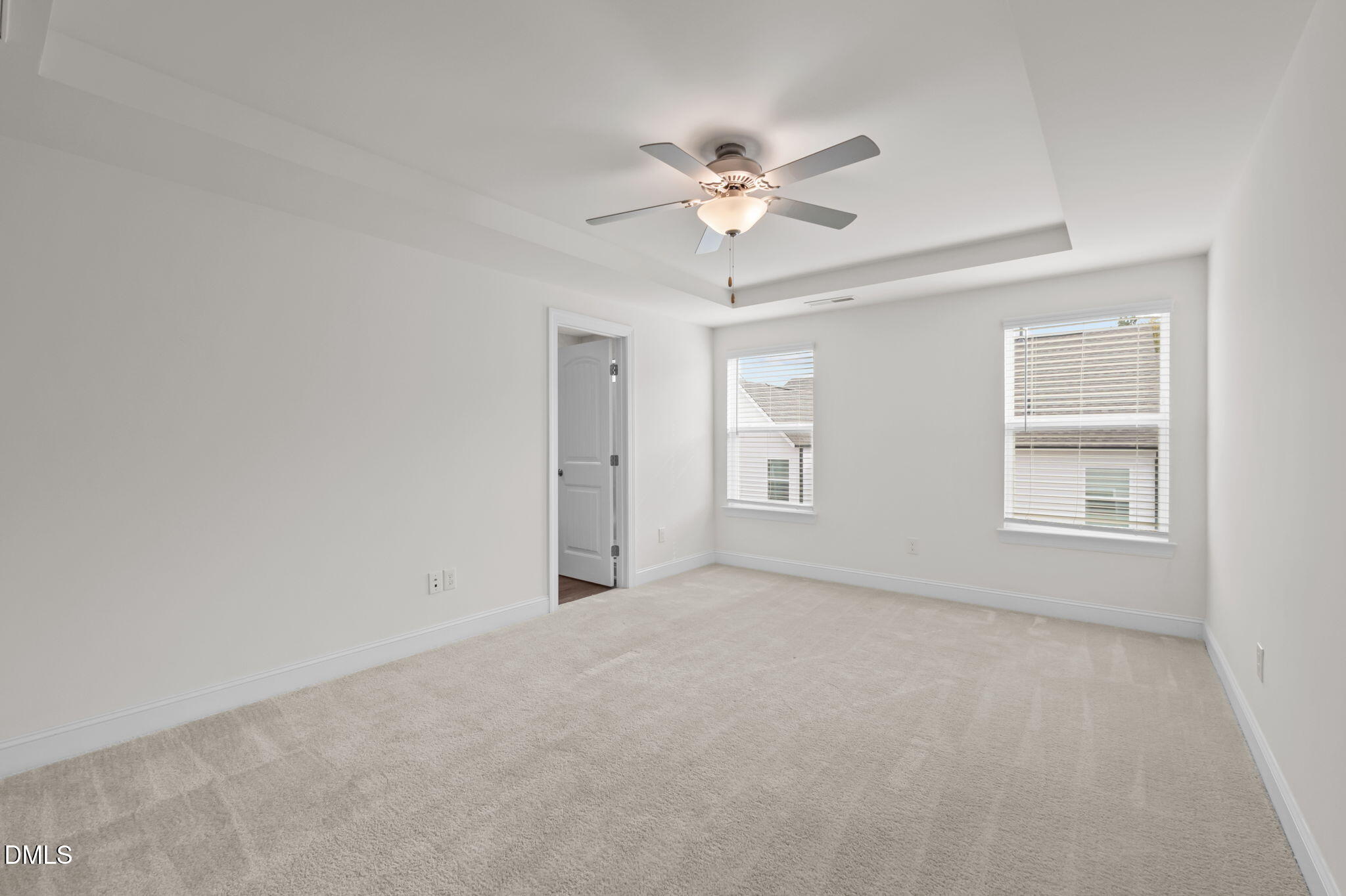 1033 Hearstone Way Property Photo 12