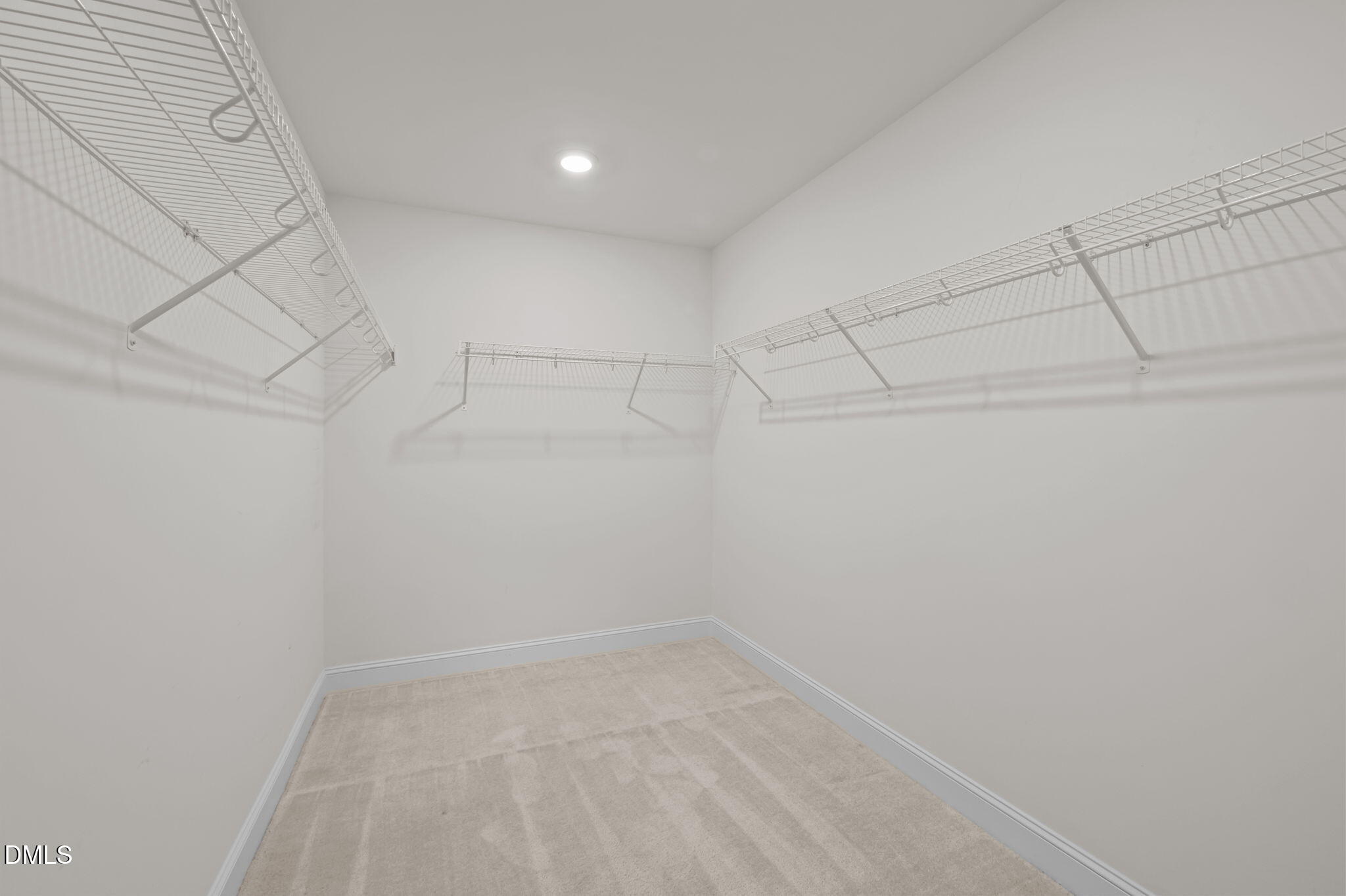 1033 Hearstone Way Property Photo 15