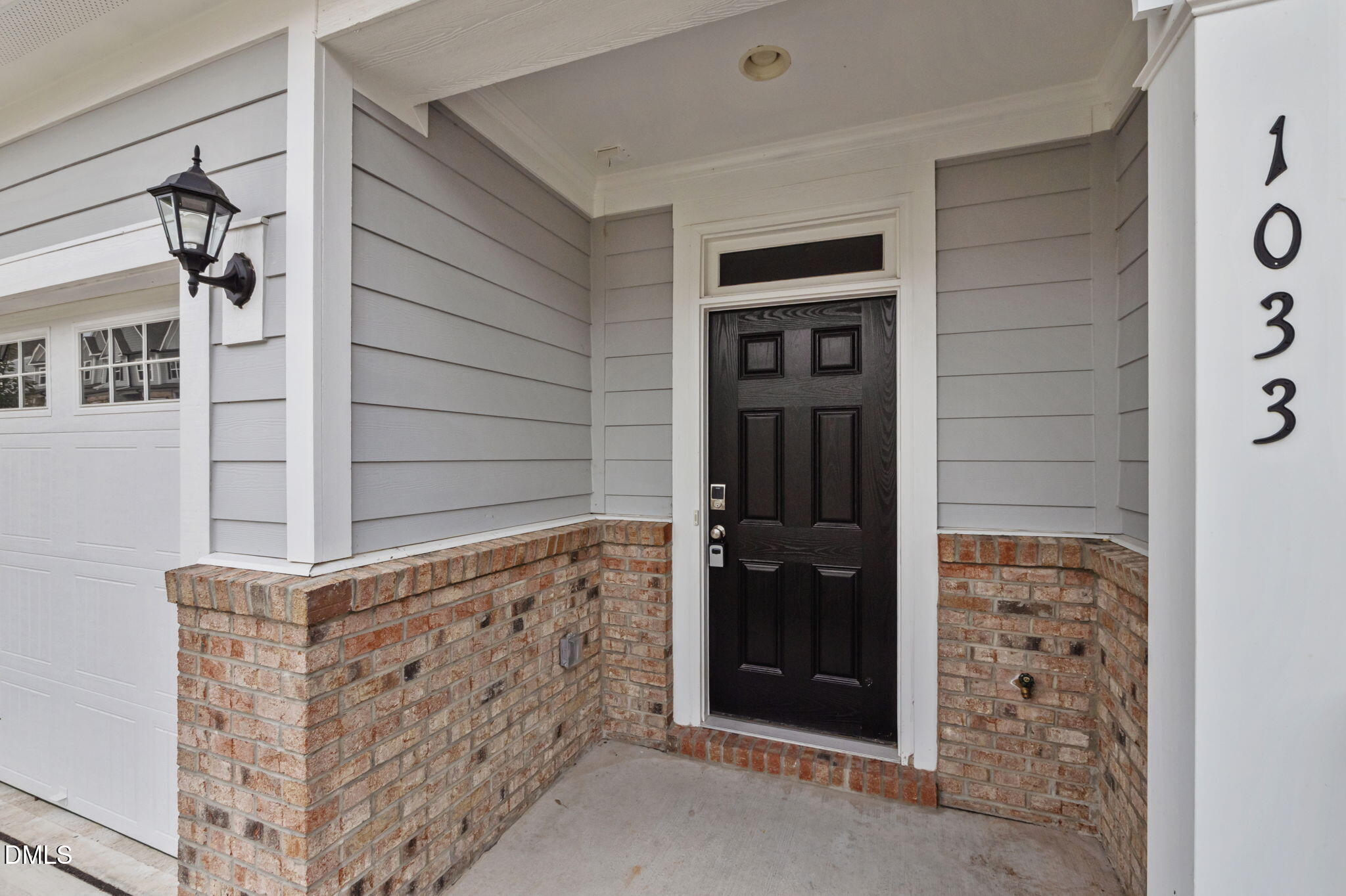 1033 Hearstone Way Property Photo 24