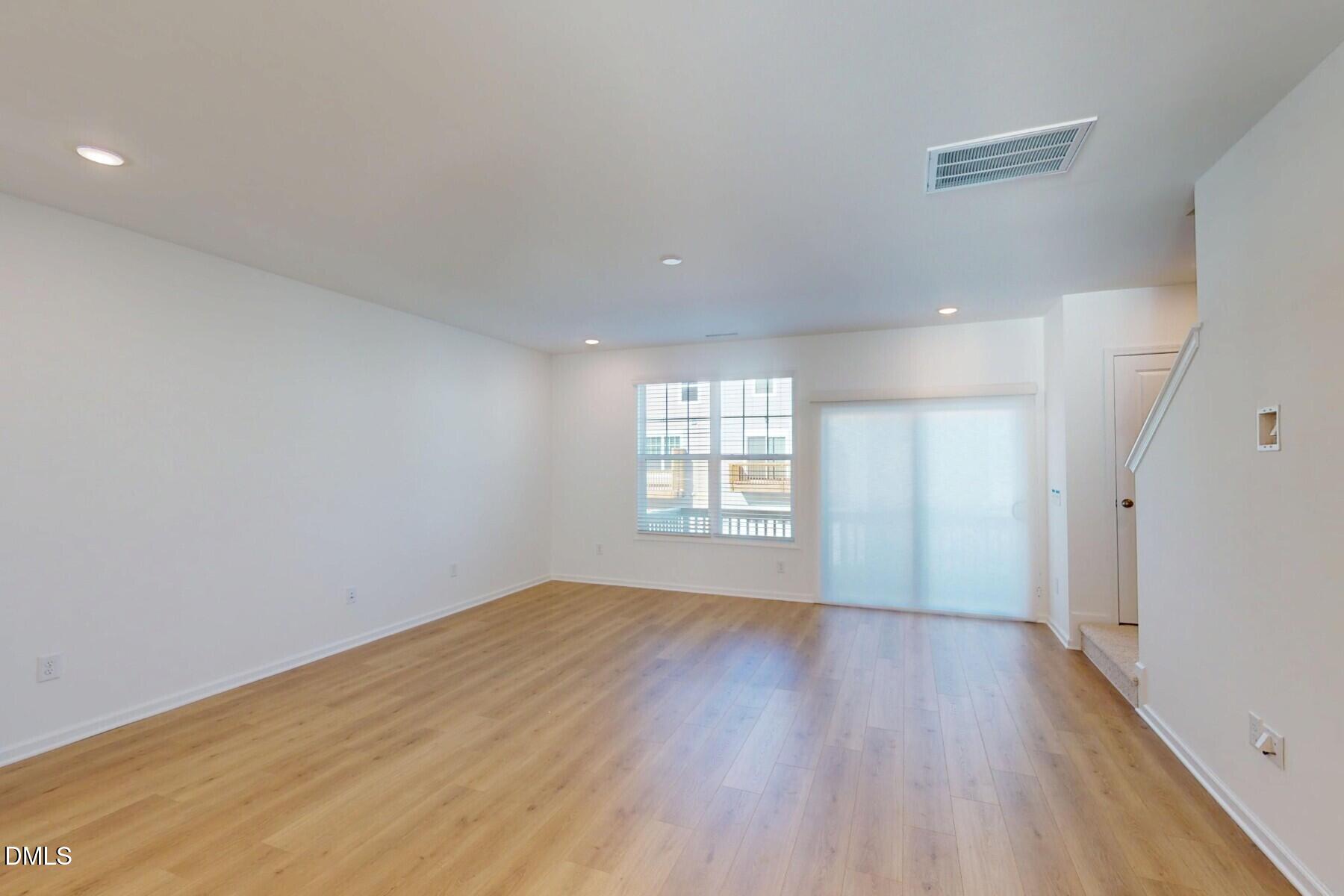 5029 Jowett's Walk Drive # 29 Property Photo 13