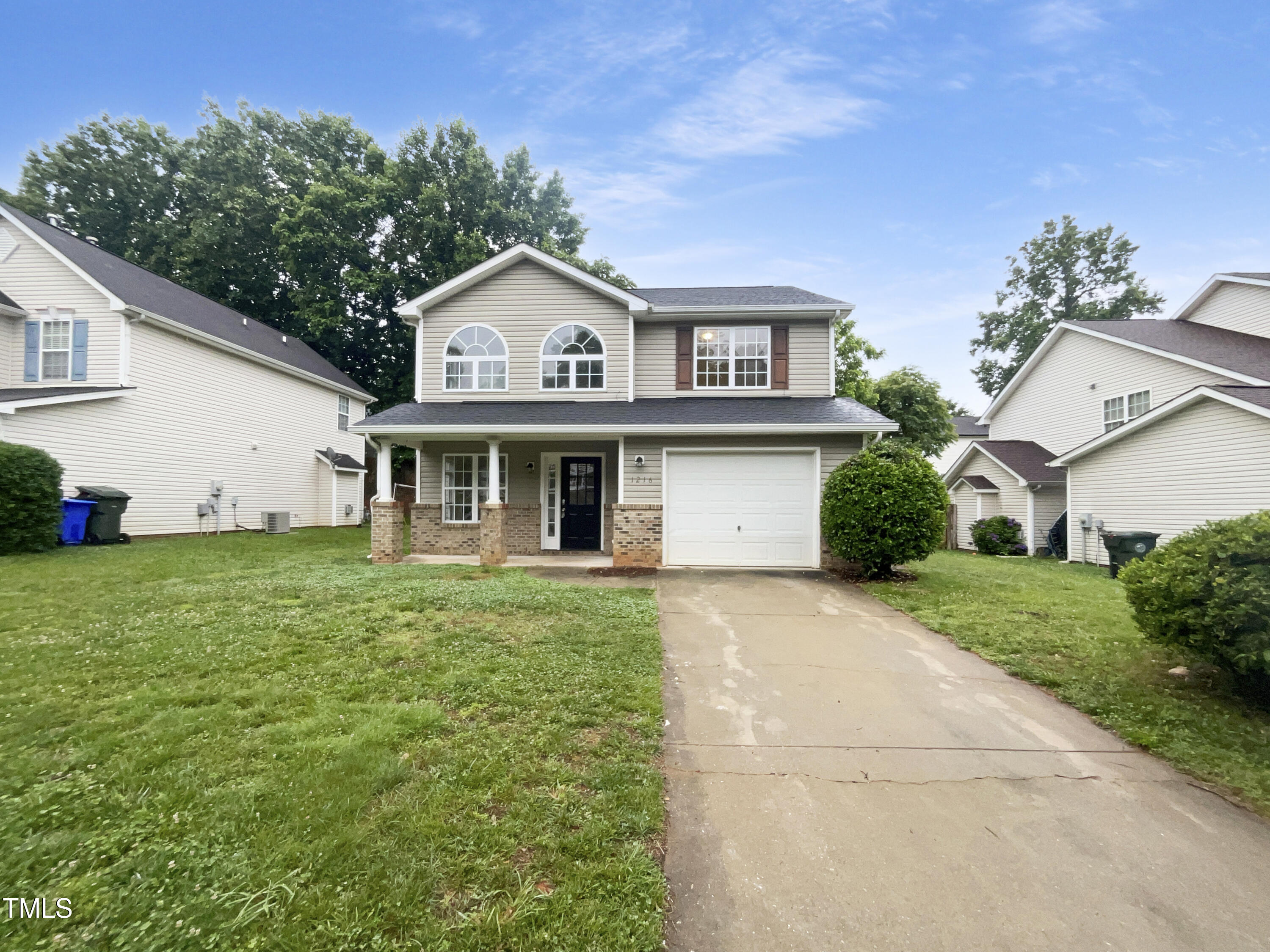 1216 Briarwood Drive