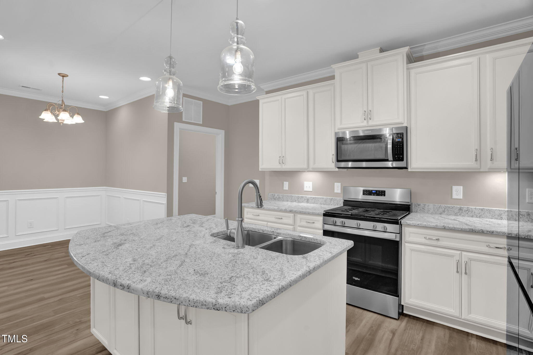 1085 Lobdale Court Property Photo 11