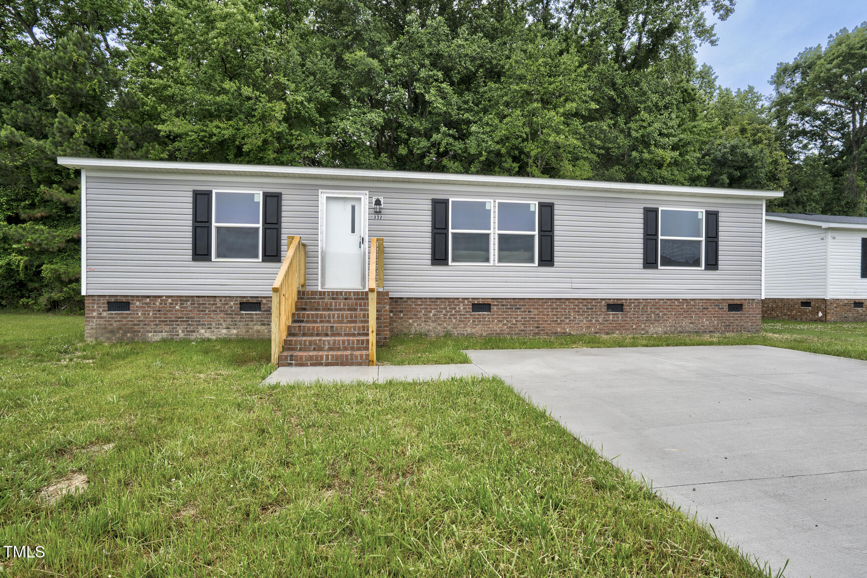 332 Eastfield Drive Property Photo 1