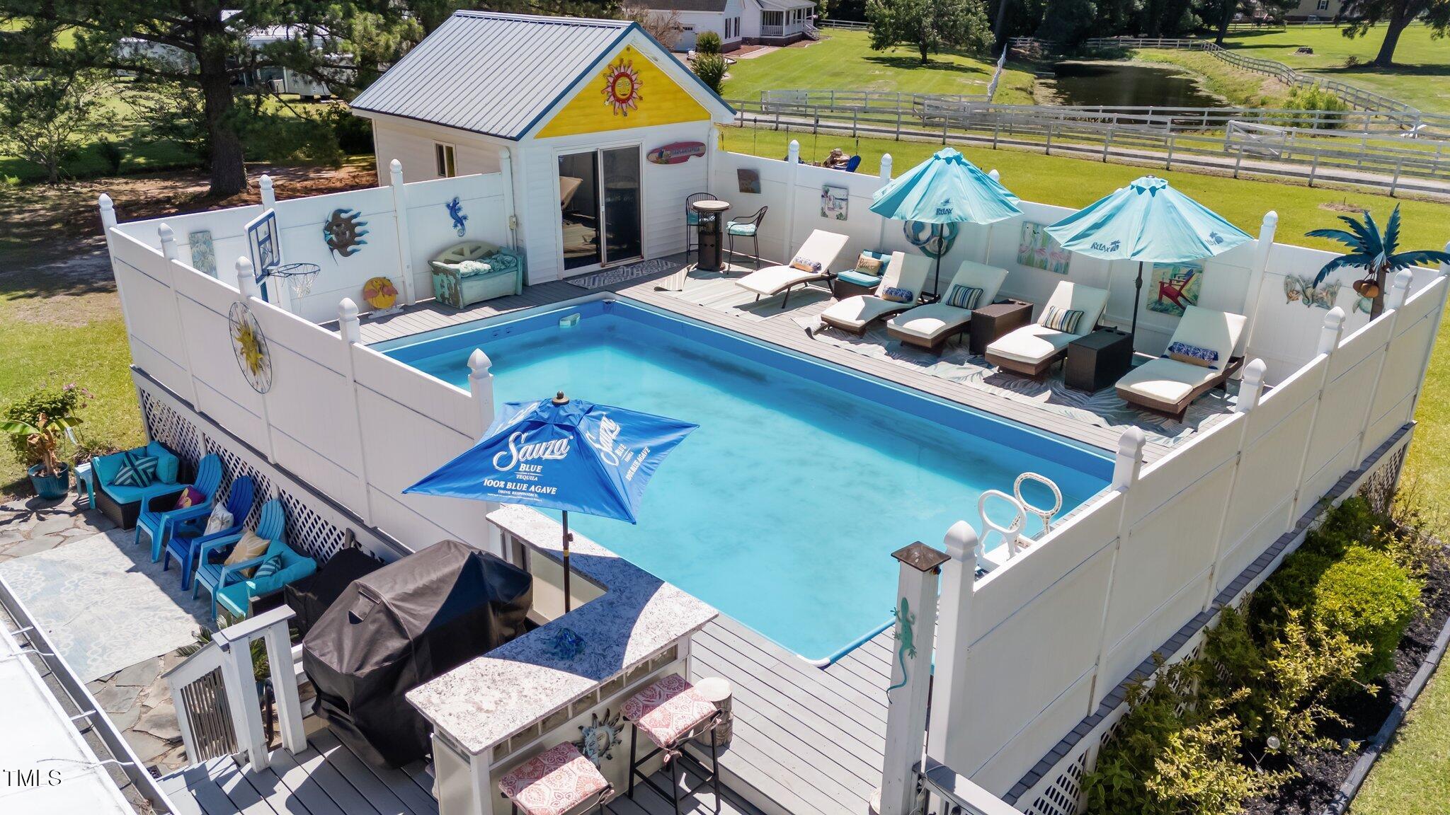 200 Mint Court Property Photo 2