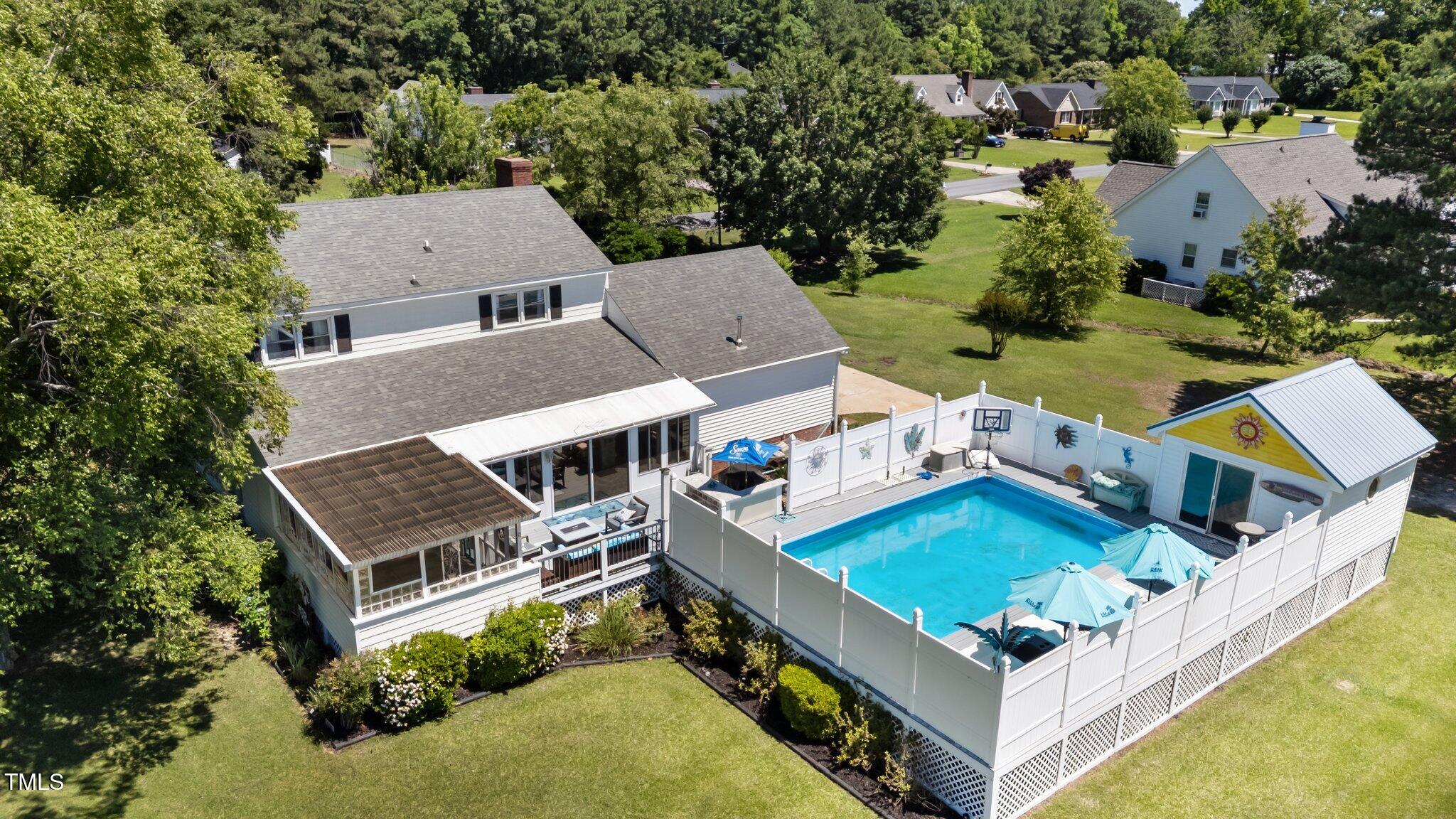 200 Mint Court Property Photo 3