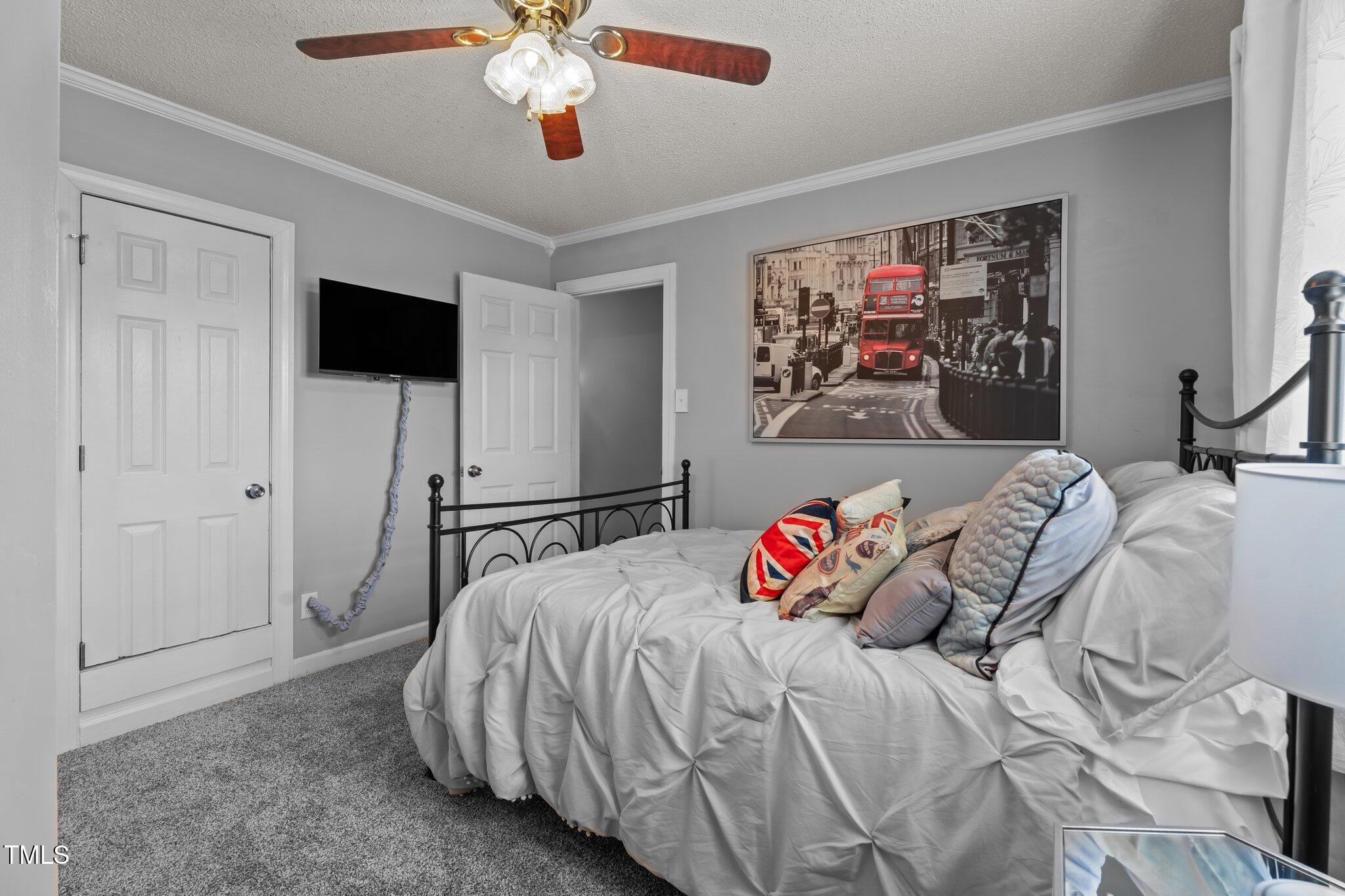 200 Mint Court Property Photo 18