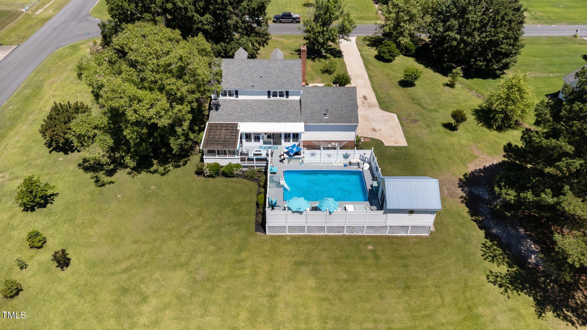 200 Mint Court Property Photo 27