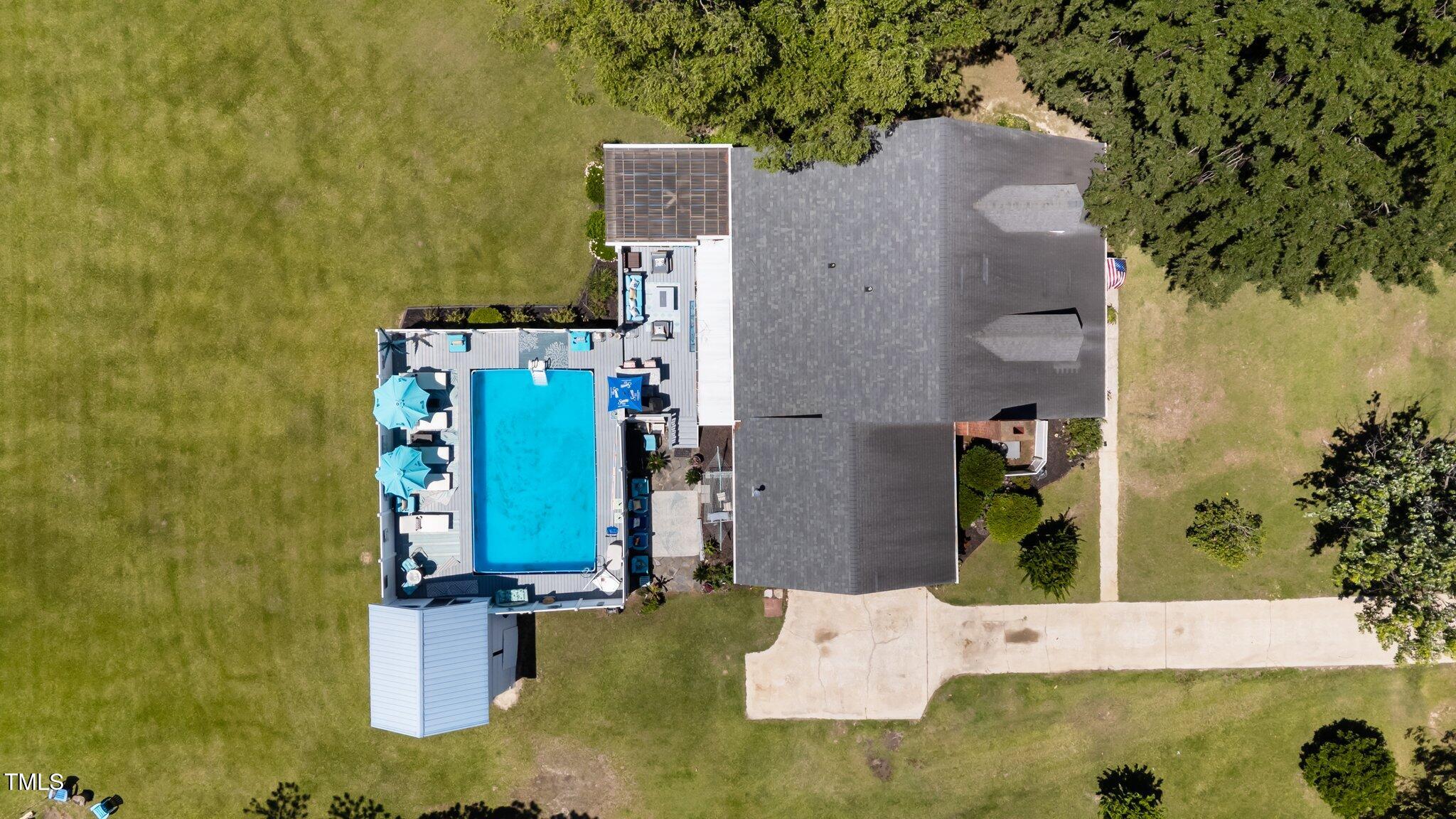 200 Mint Court Property Photo 35