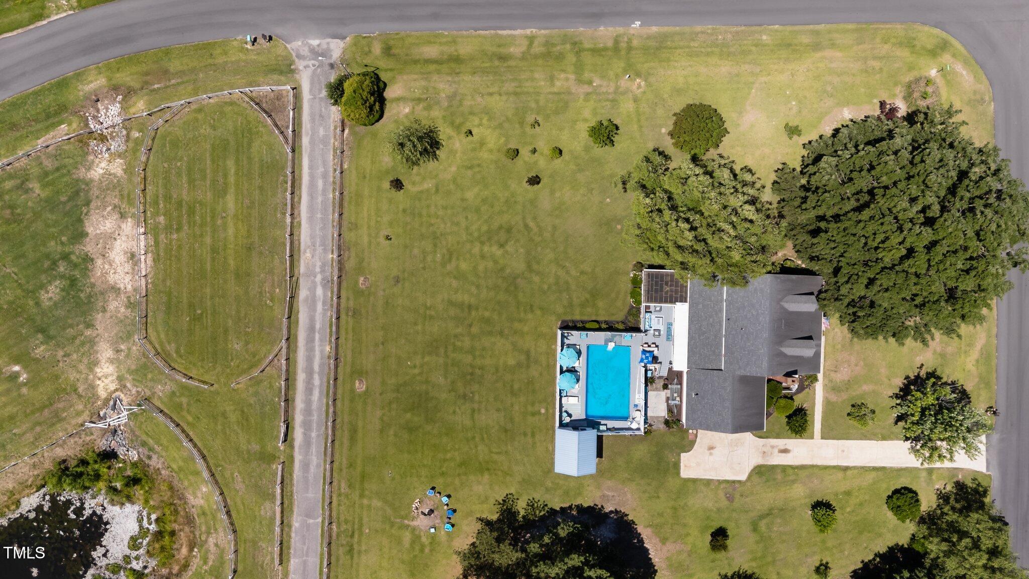 200 Mint Court Property Photo 36