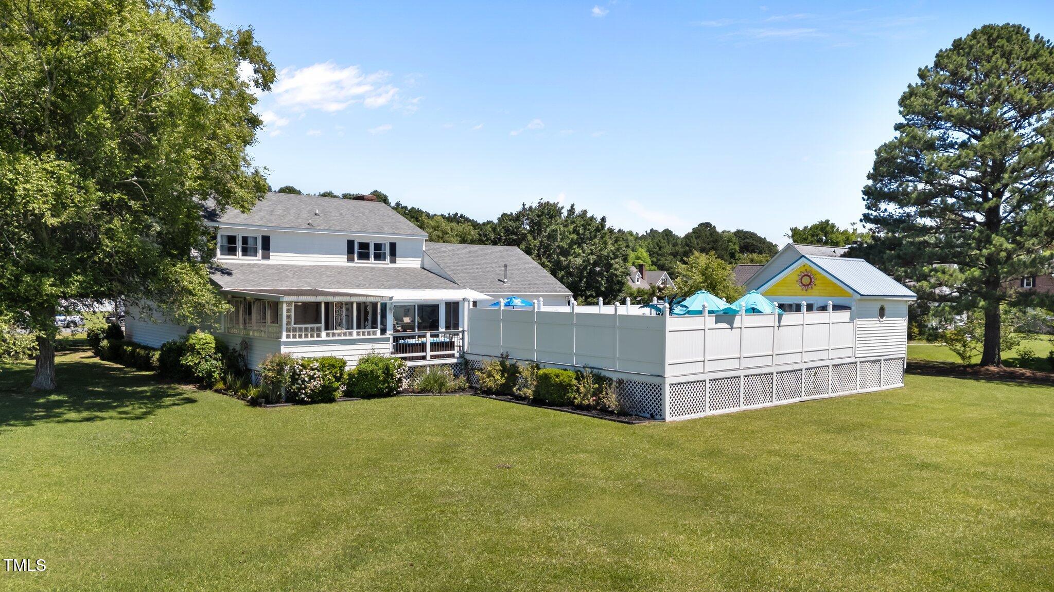 200 Mint Court Property Photo 37