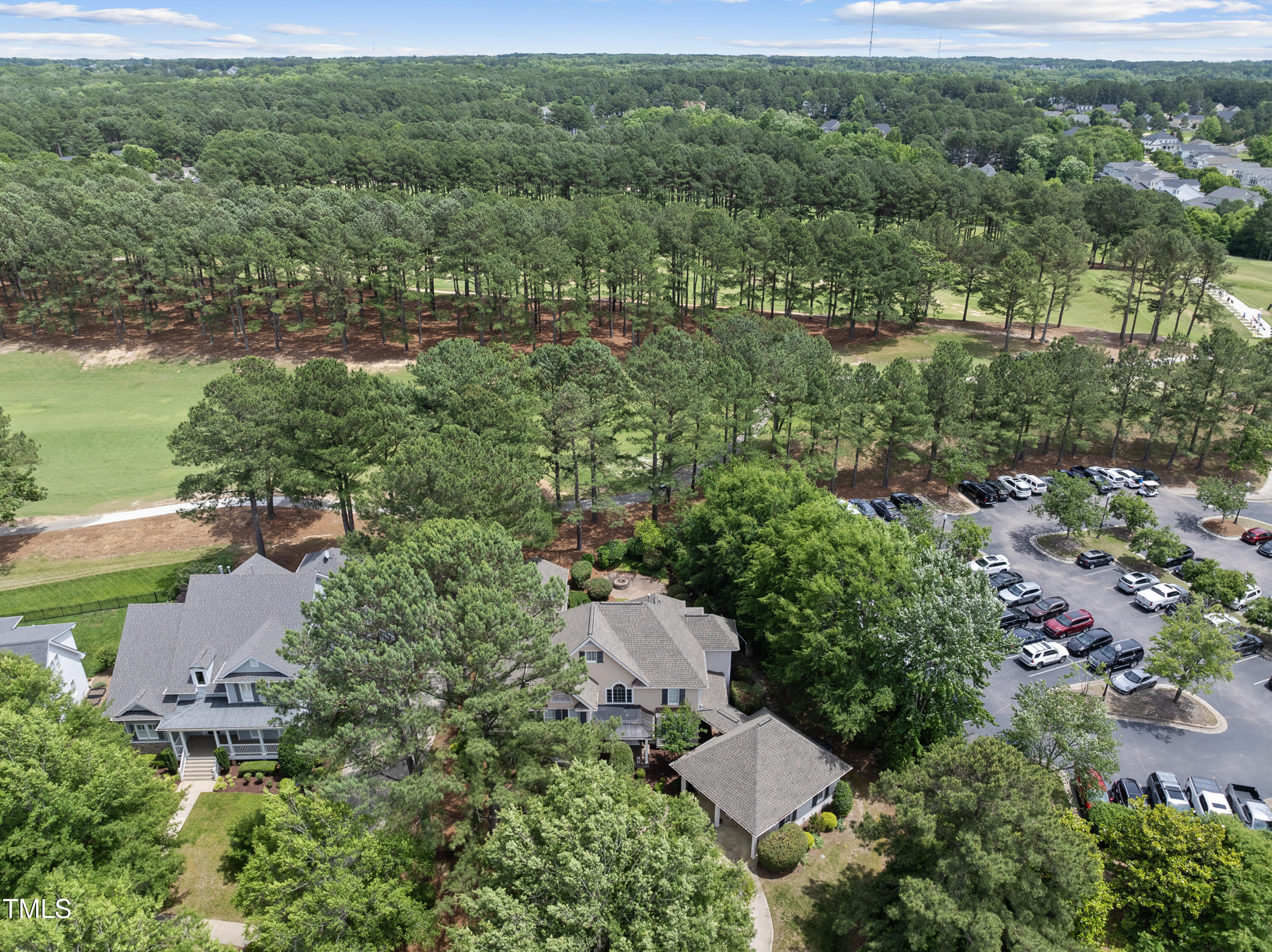 1300 Heritage Club Avenue Property Photo 17