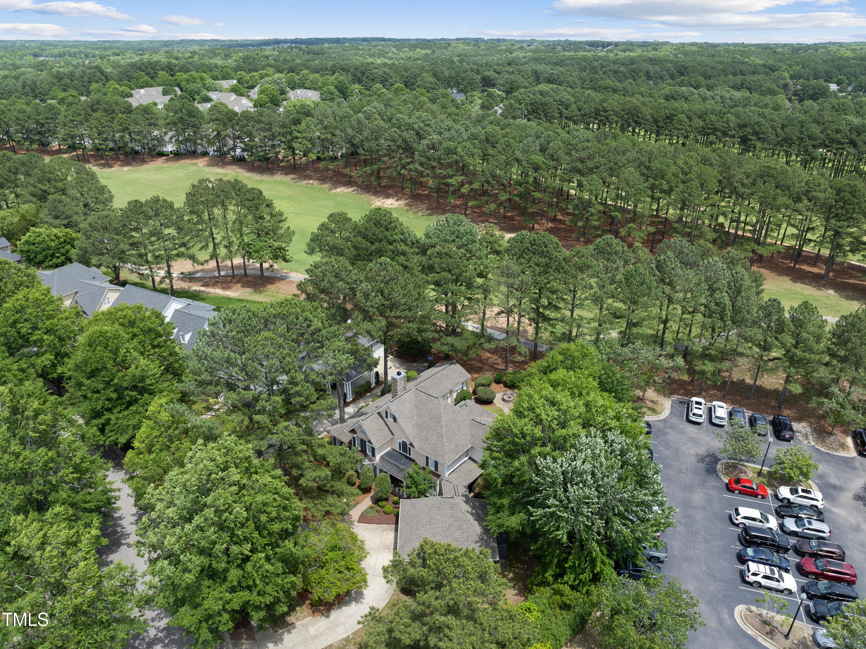 1300 Heritage Club Avenue Property Photo 18
