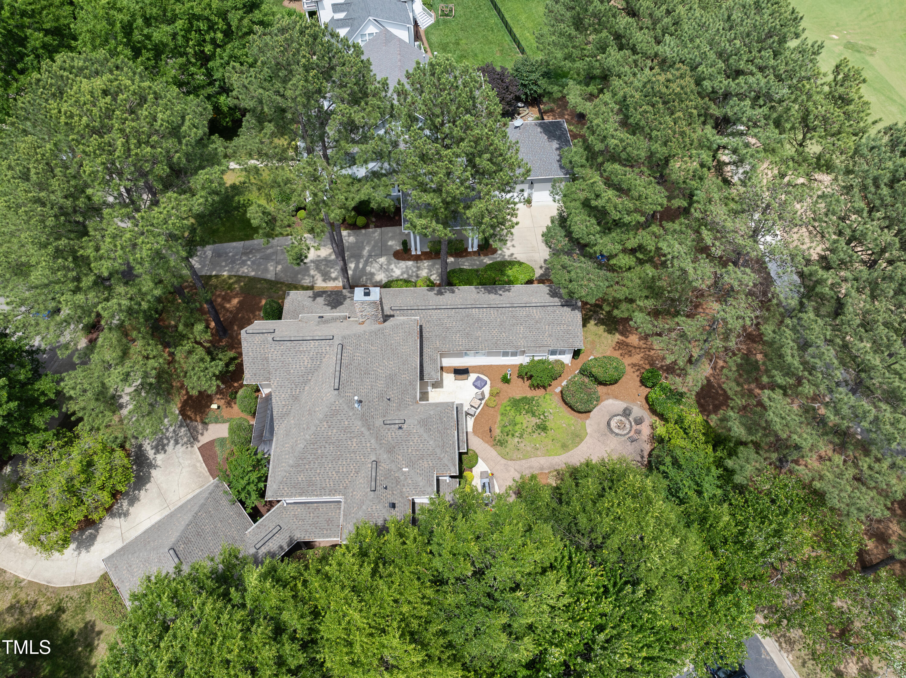 1300 Heritage Club Avenue Property Photo 22