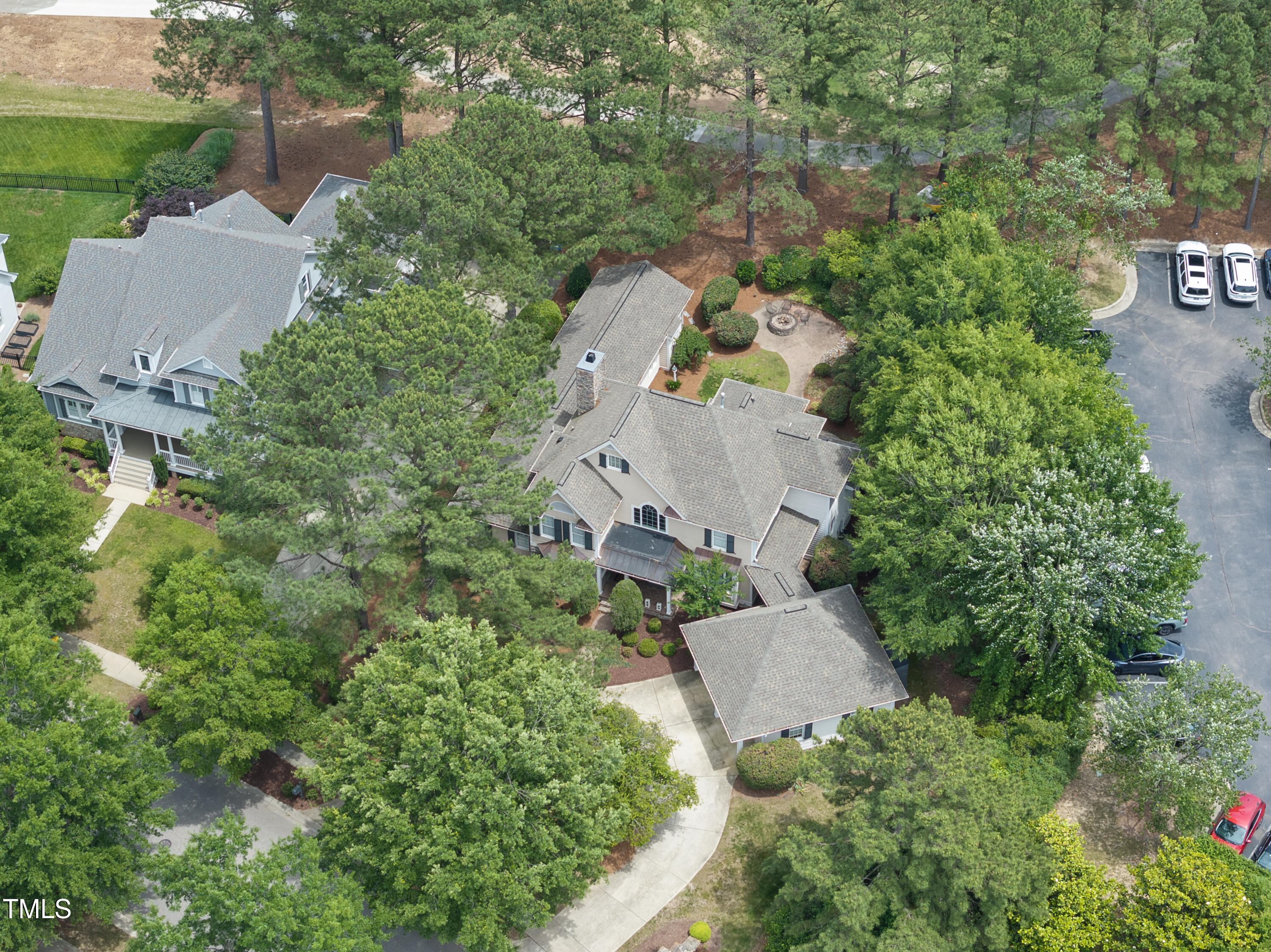 1300 Heritage Club Avenue Property Photo 29