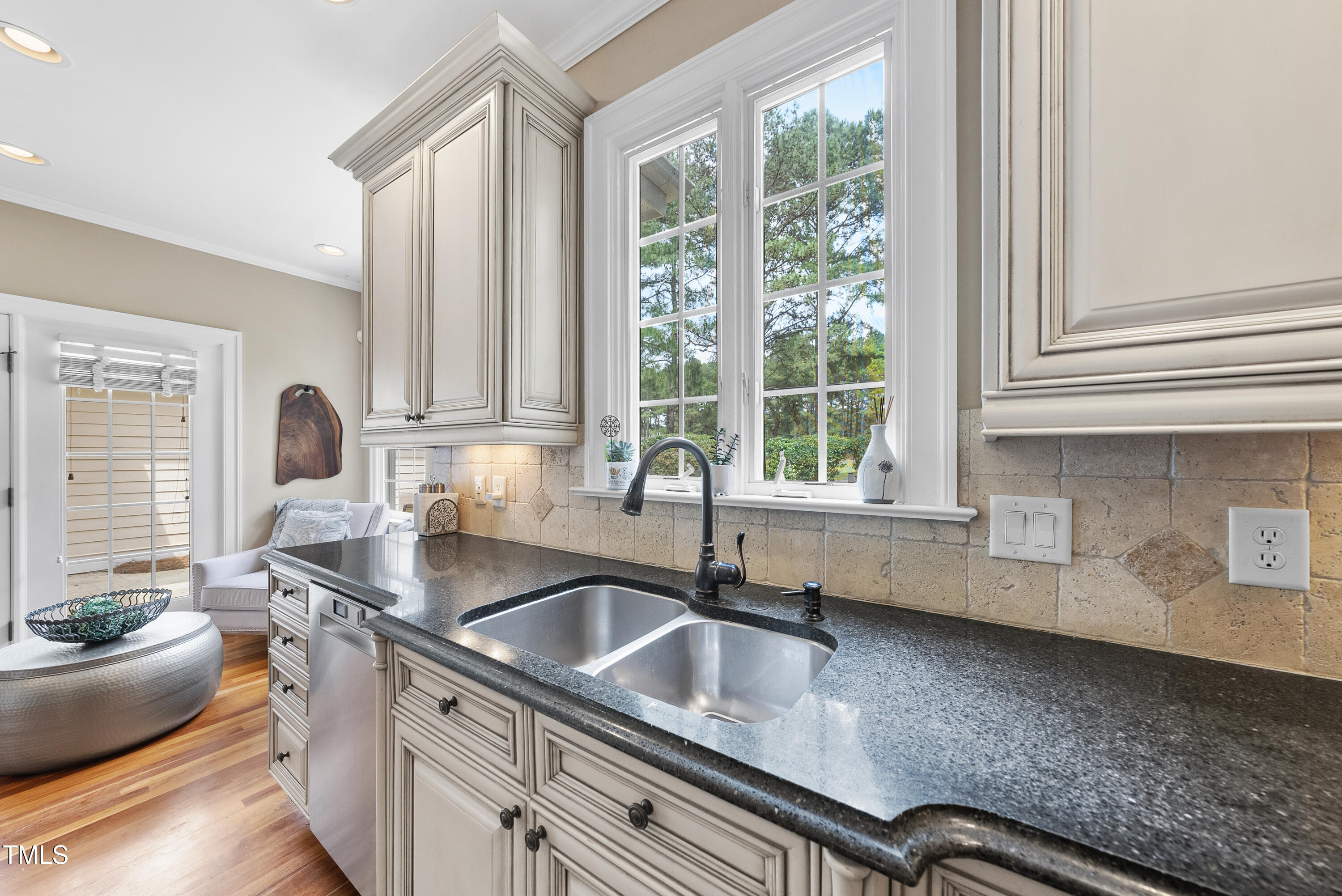 1300 Heritage Club Avenue Property Photo 60