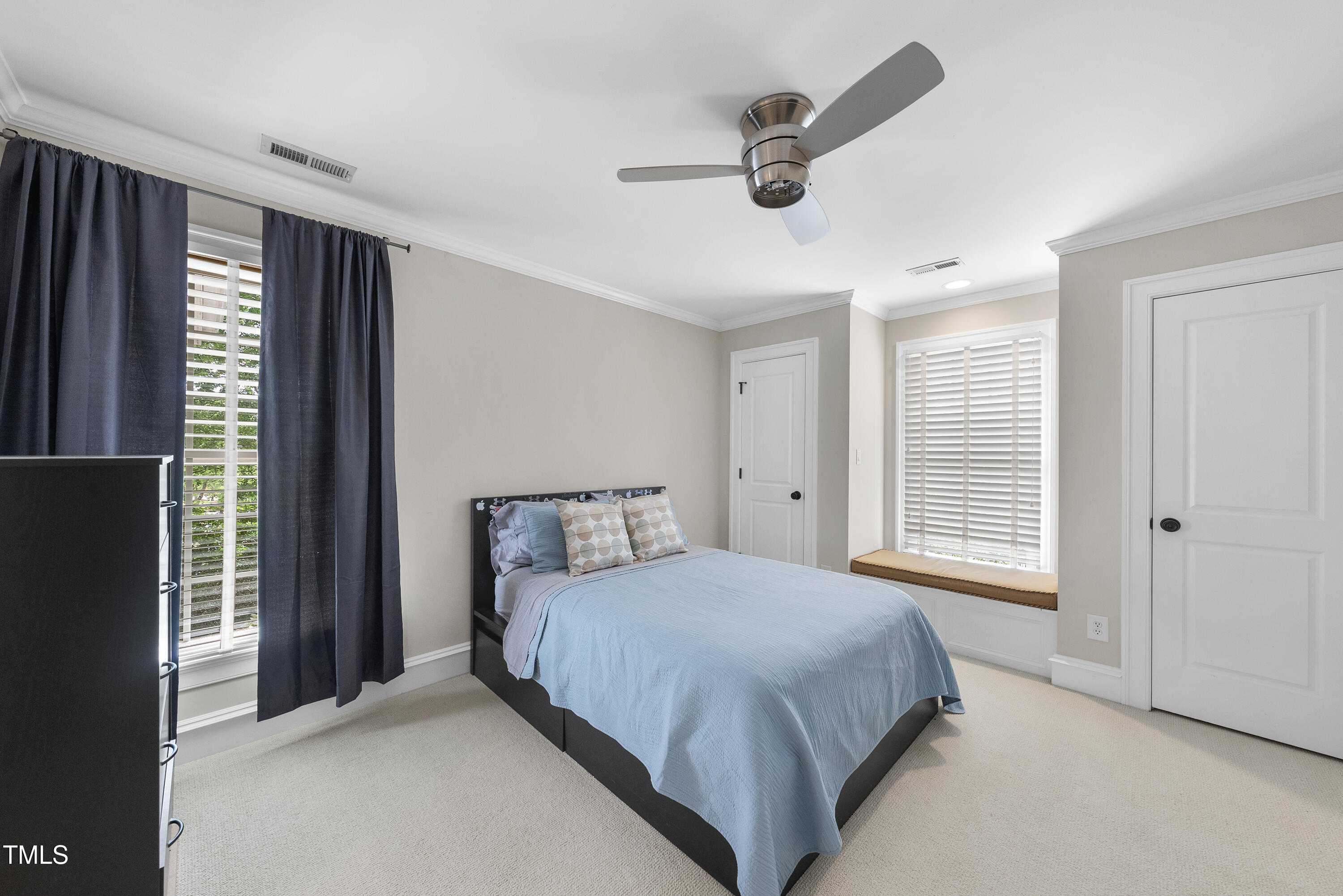 1300 Heritage Club Avenue Property Photo 76