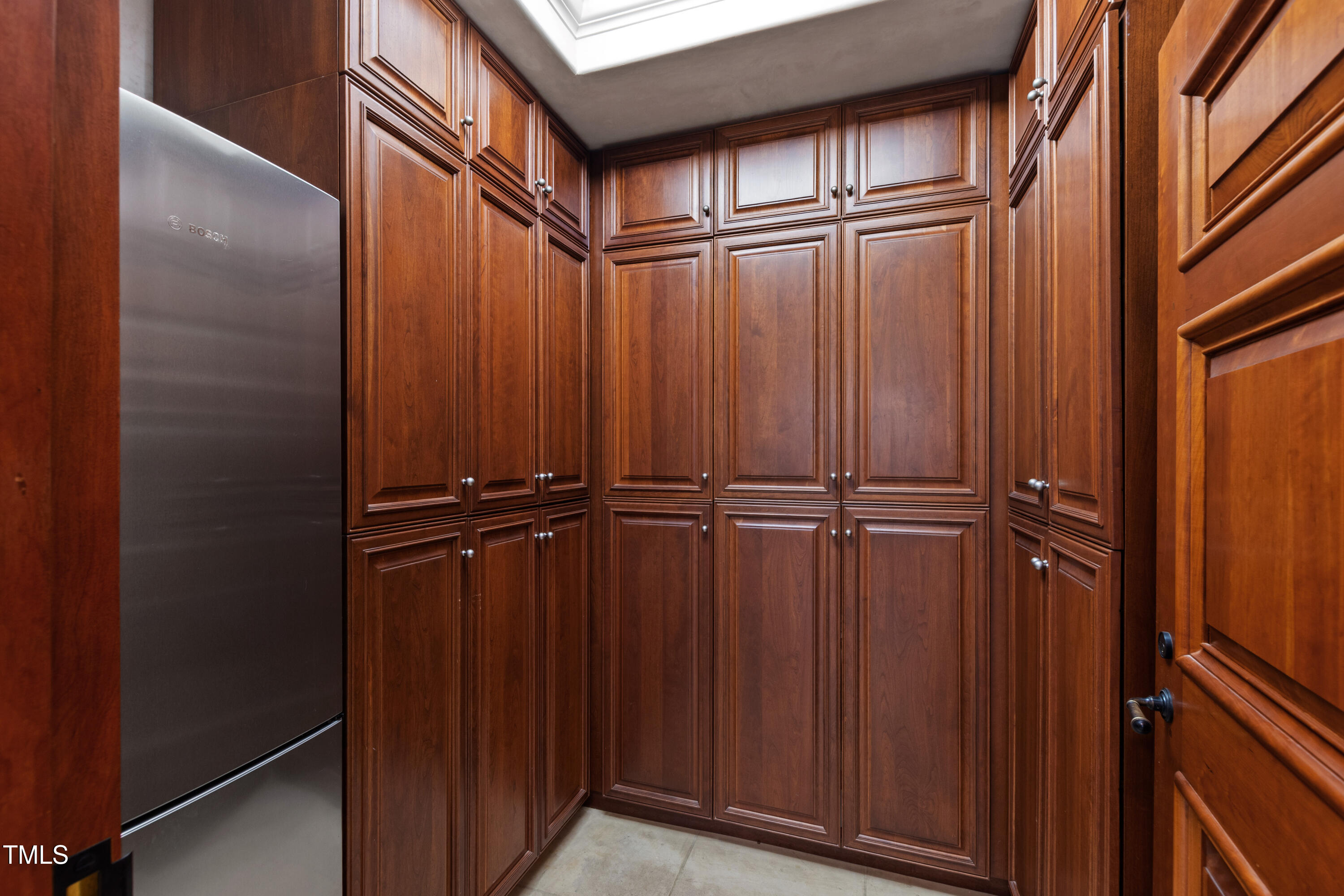 6510 New Market Way Property Photo 27