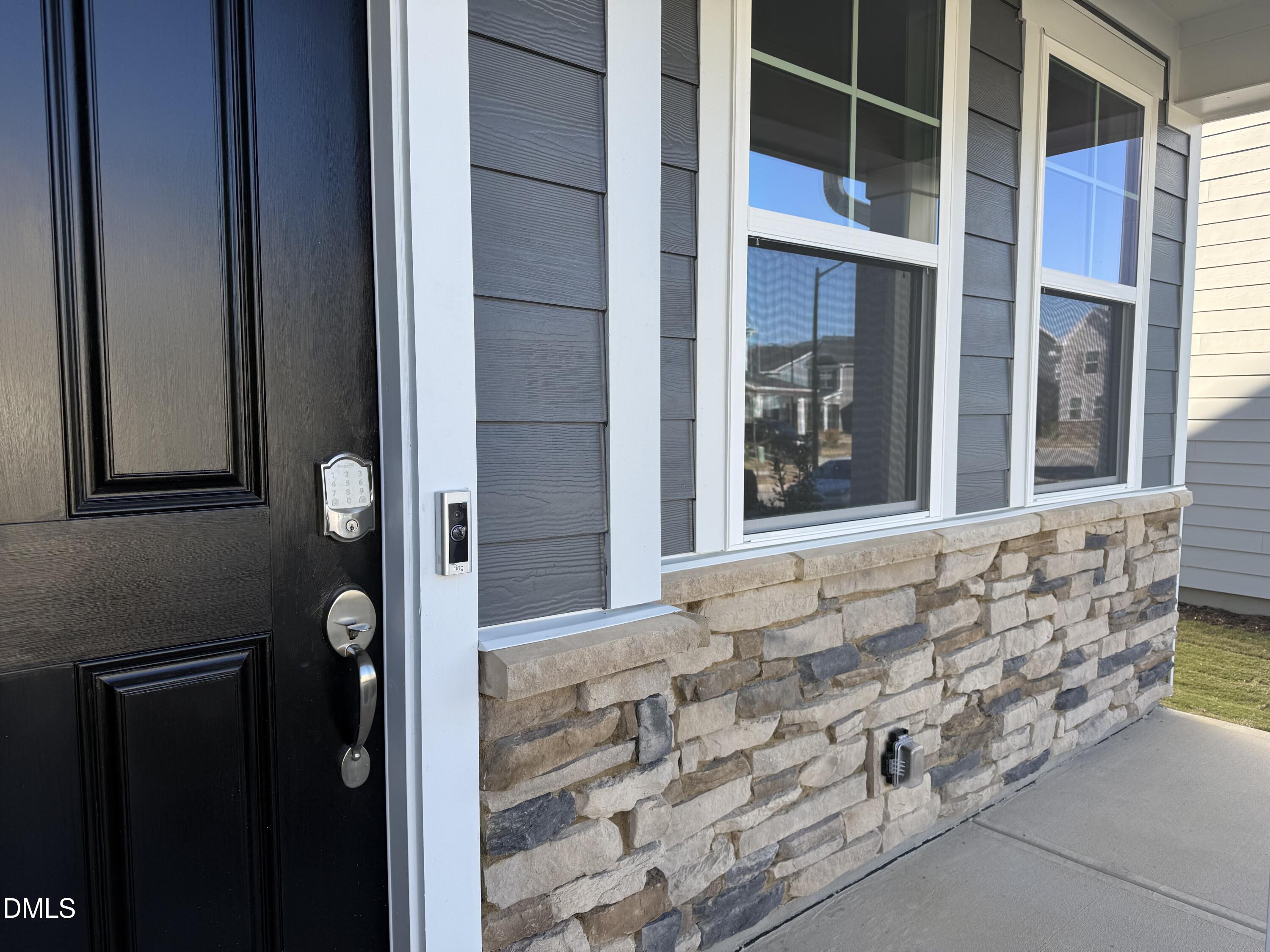 2912 Ocean Sunrise Drive Property Photo 2