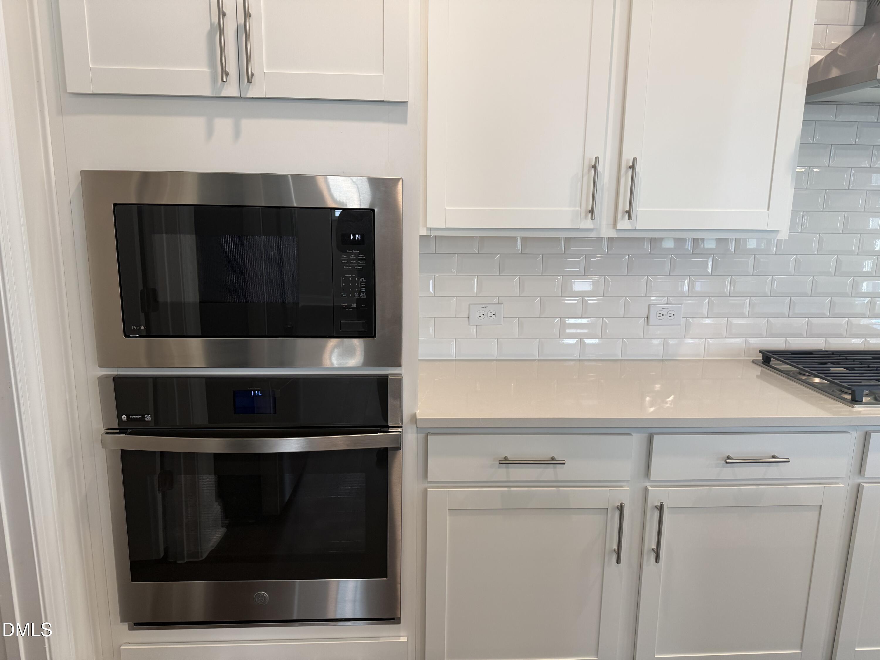 2912 Ocean Sunrise Drive Property Photo 6