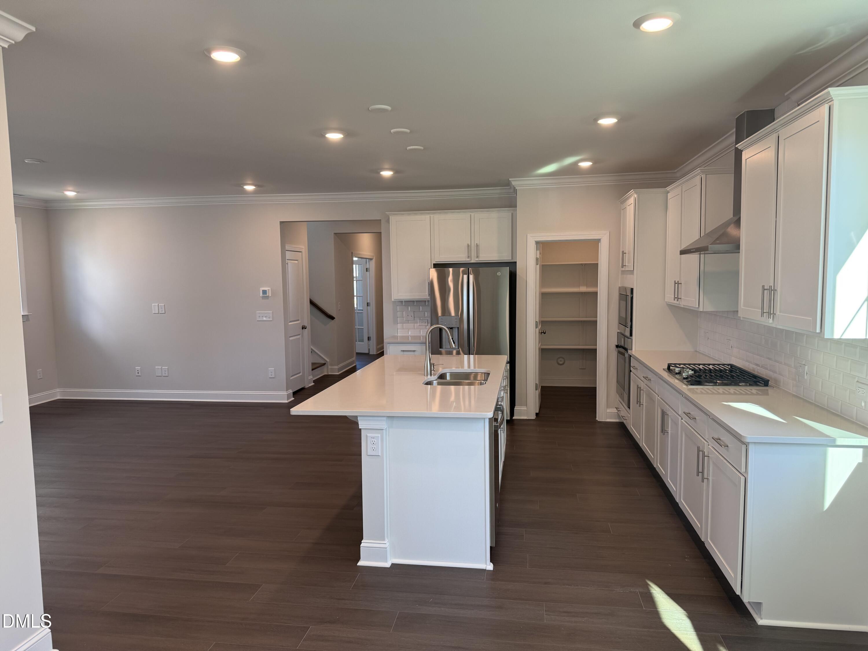 2912 Ocean Sunrise Drive Property Photo 10