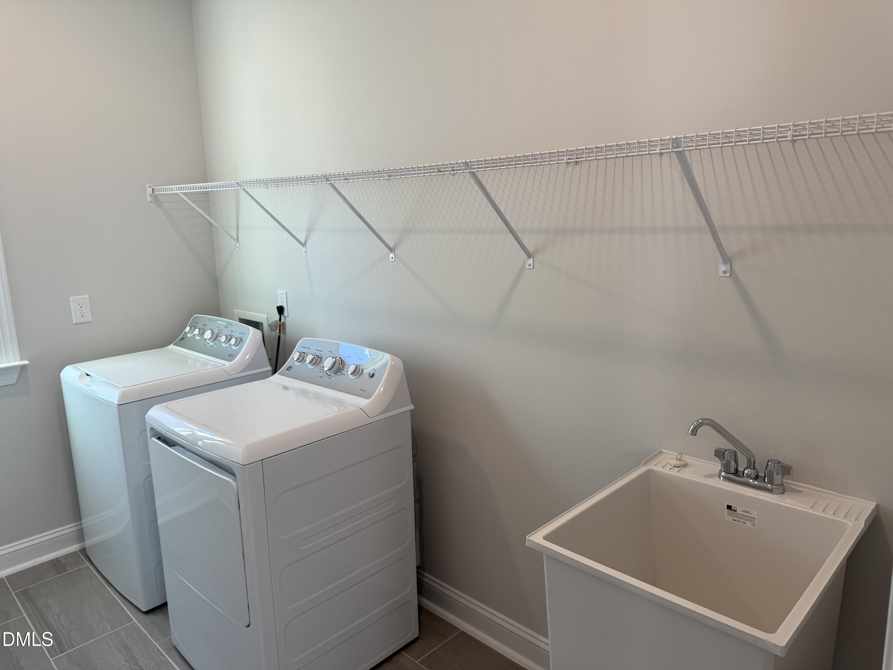 2912 Ocean Sunrise Drive Property Photo 17