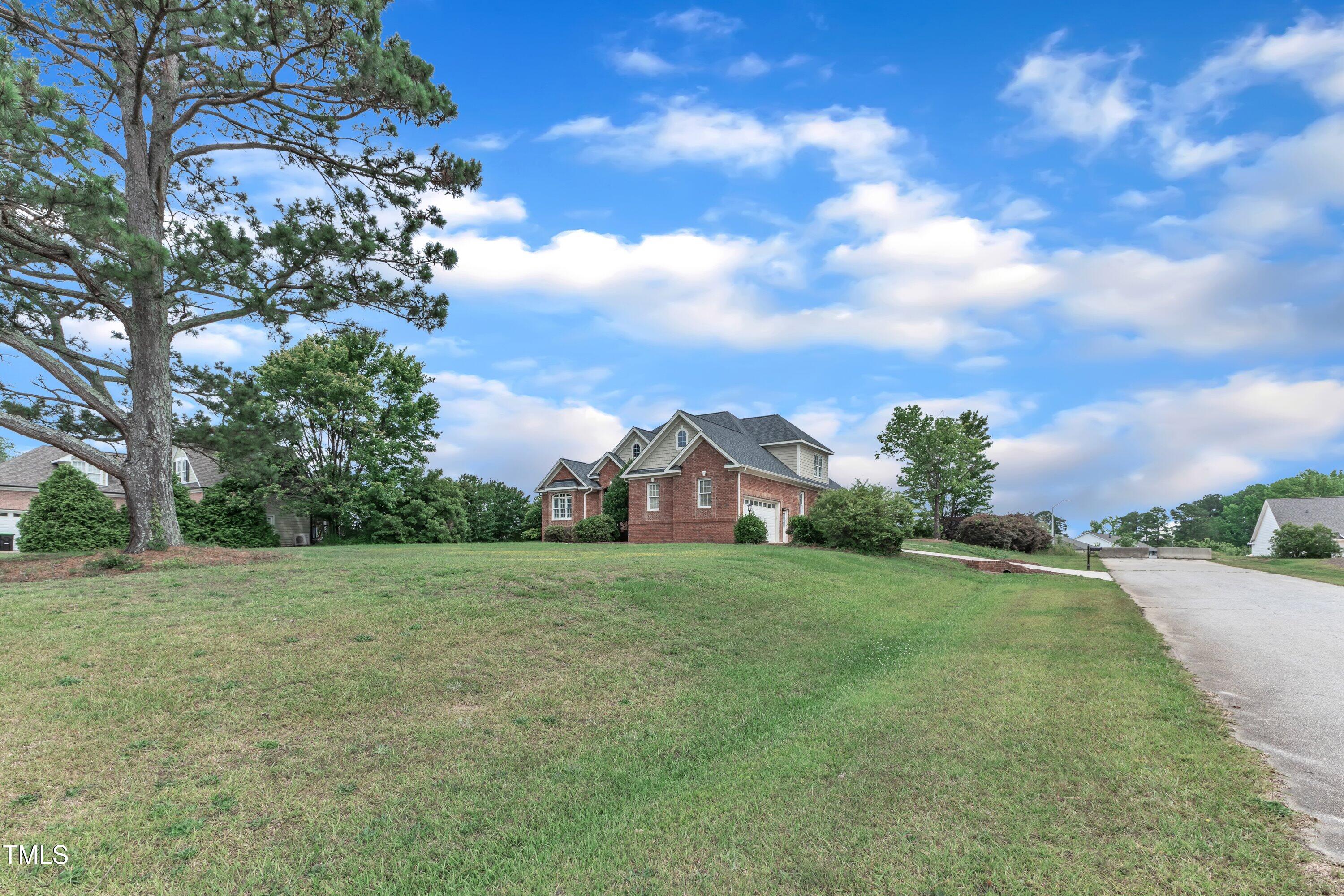 7800 Twin Pines Way Property Photo 7