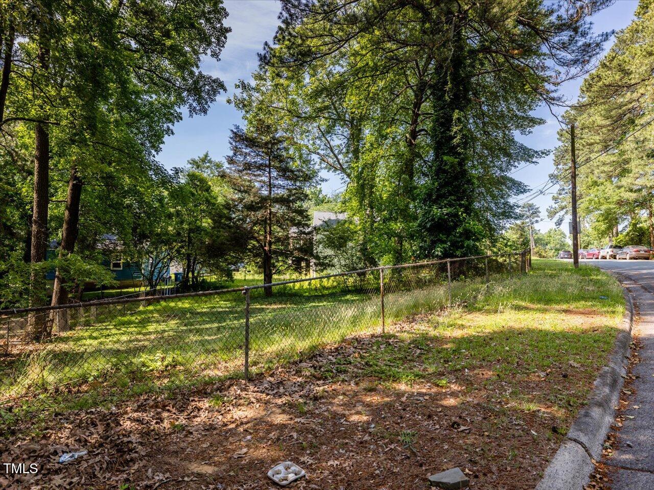 1614 Greenbriar Road Property Photo 8