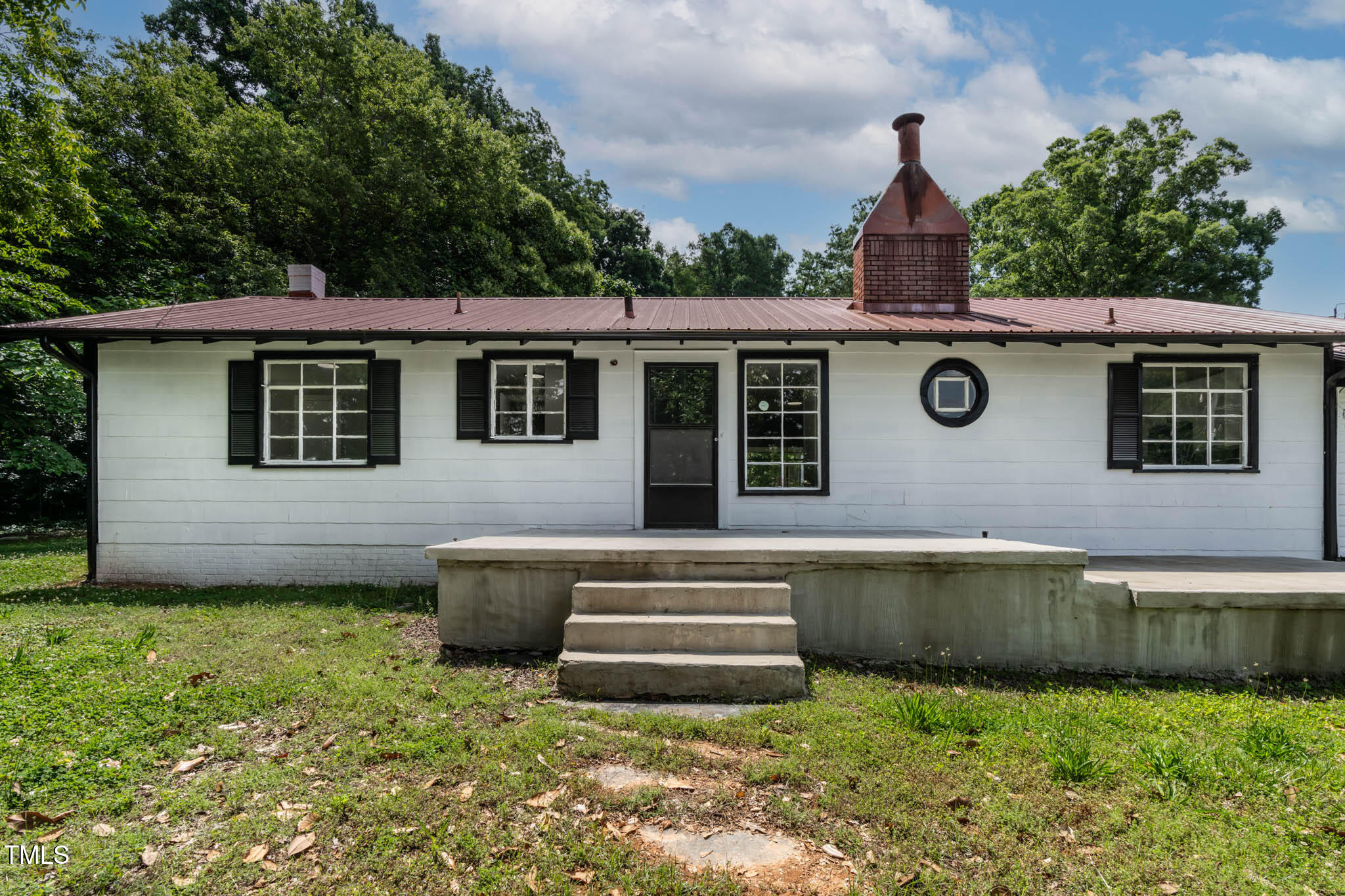 519 W Raleigh Street Property Photo 1
