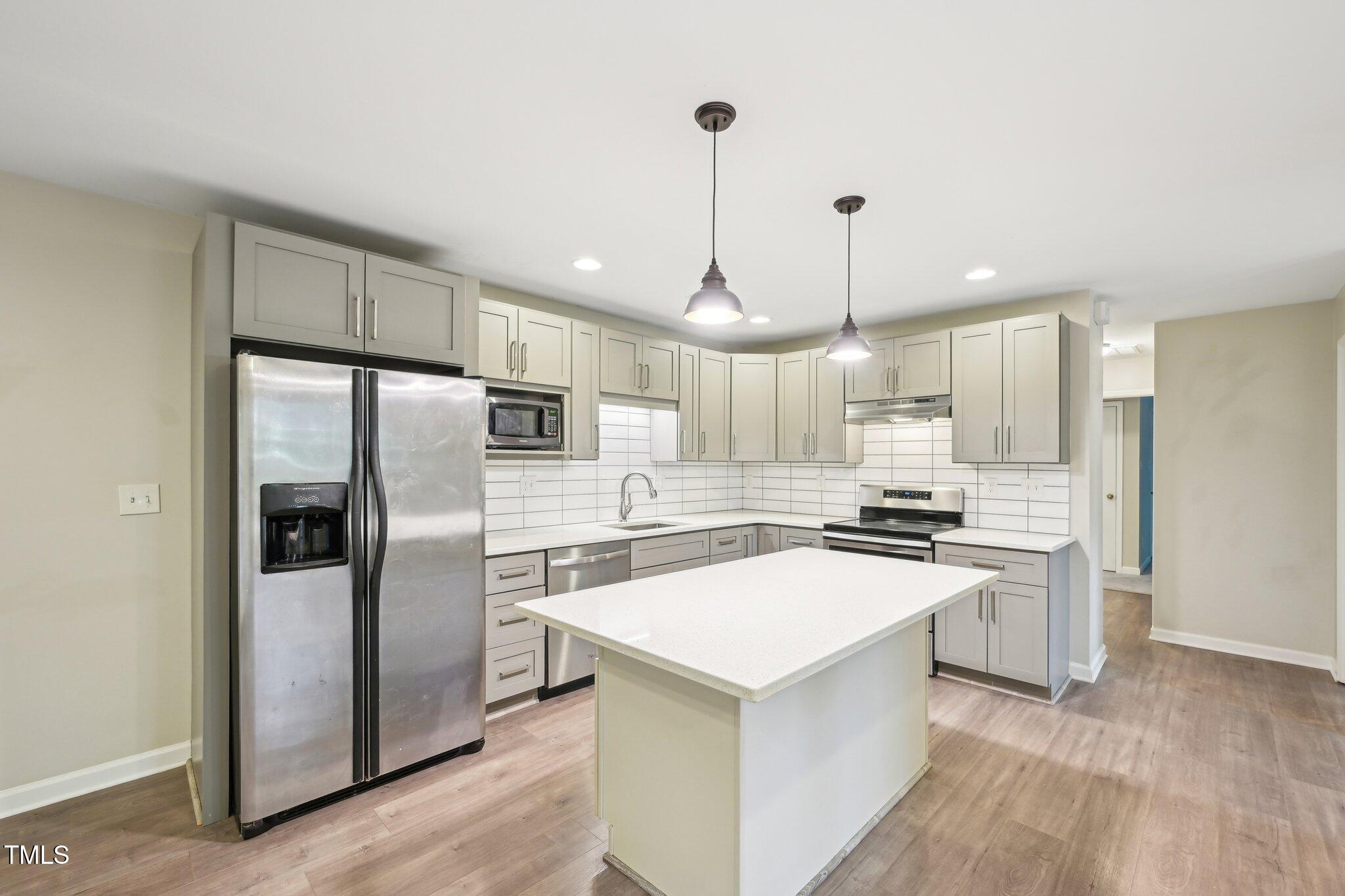 124 Twin Oaks Place Property Photo 11