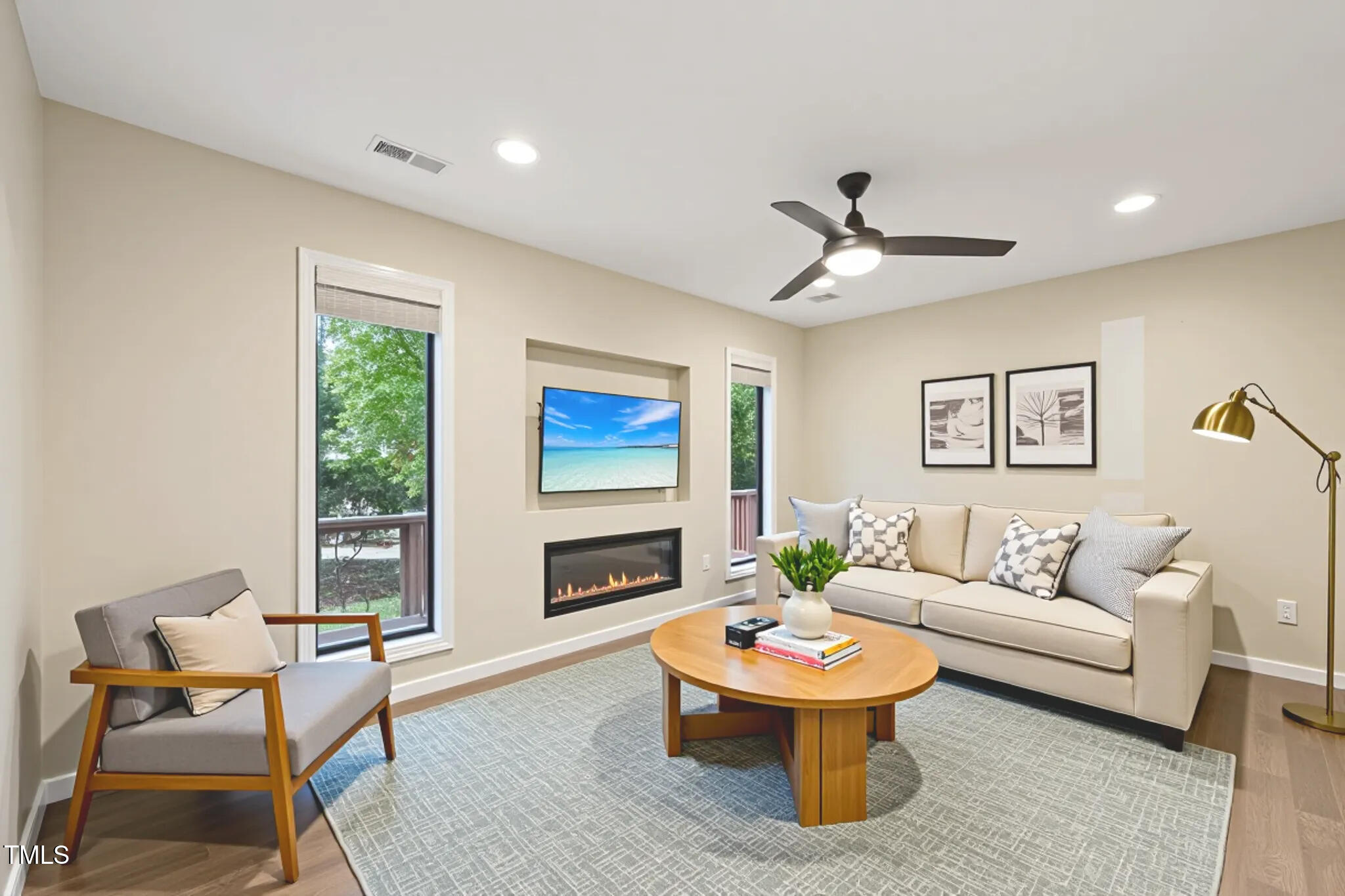 124 Twin Oaks Place Property Photo 15