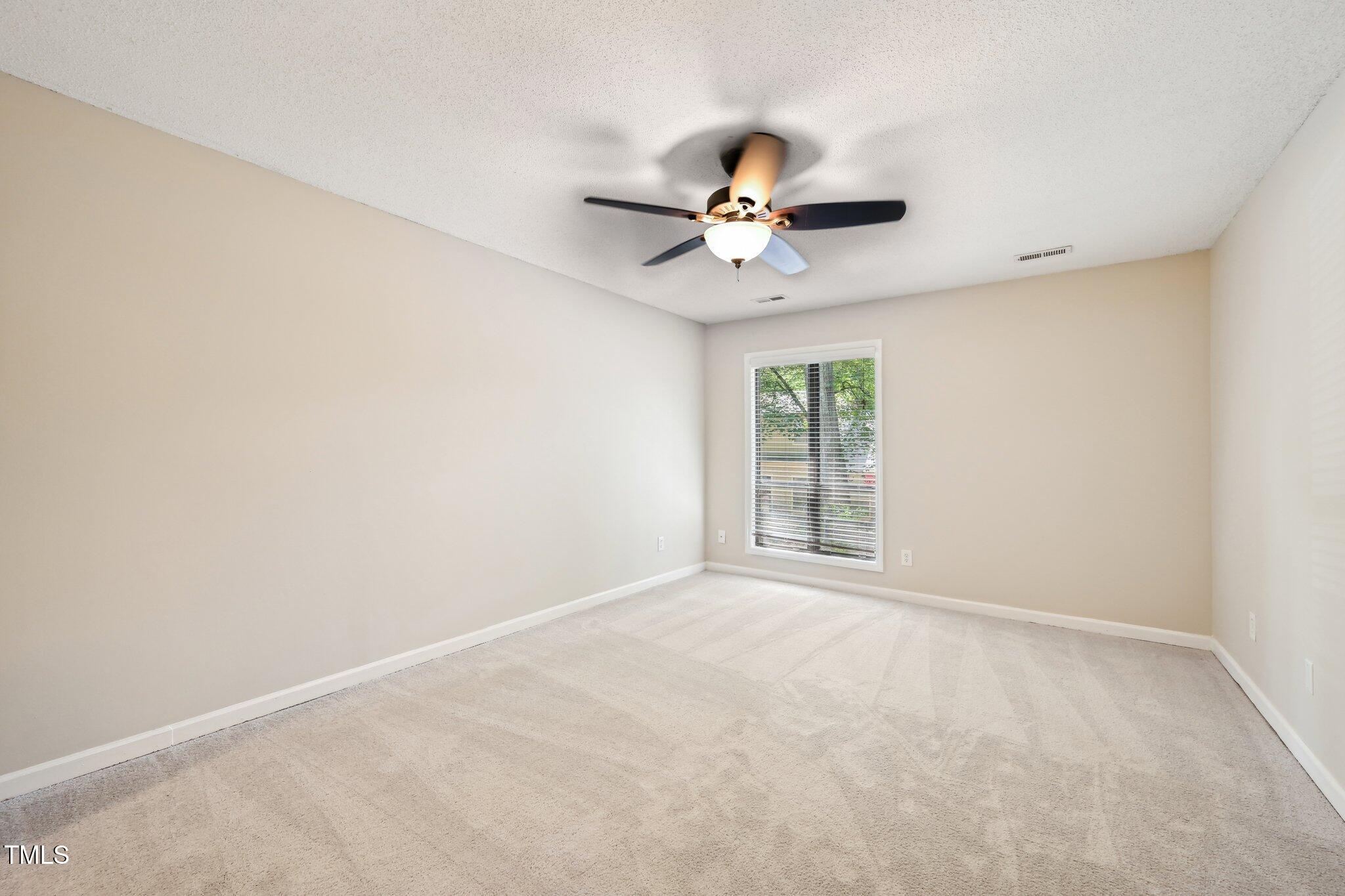 124 Twin Oaks Place Property Photo 23